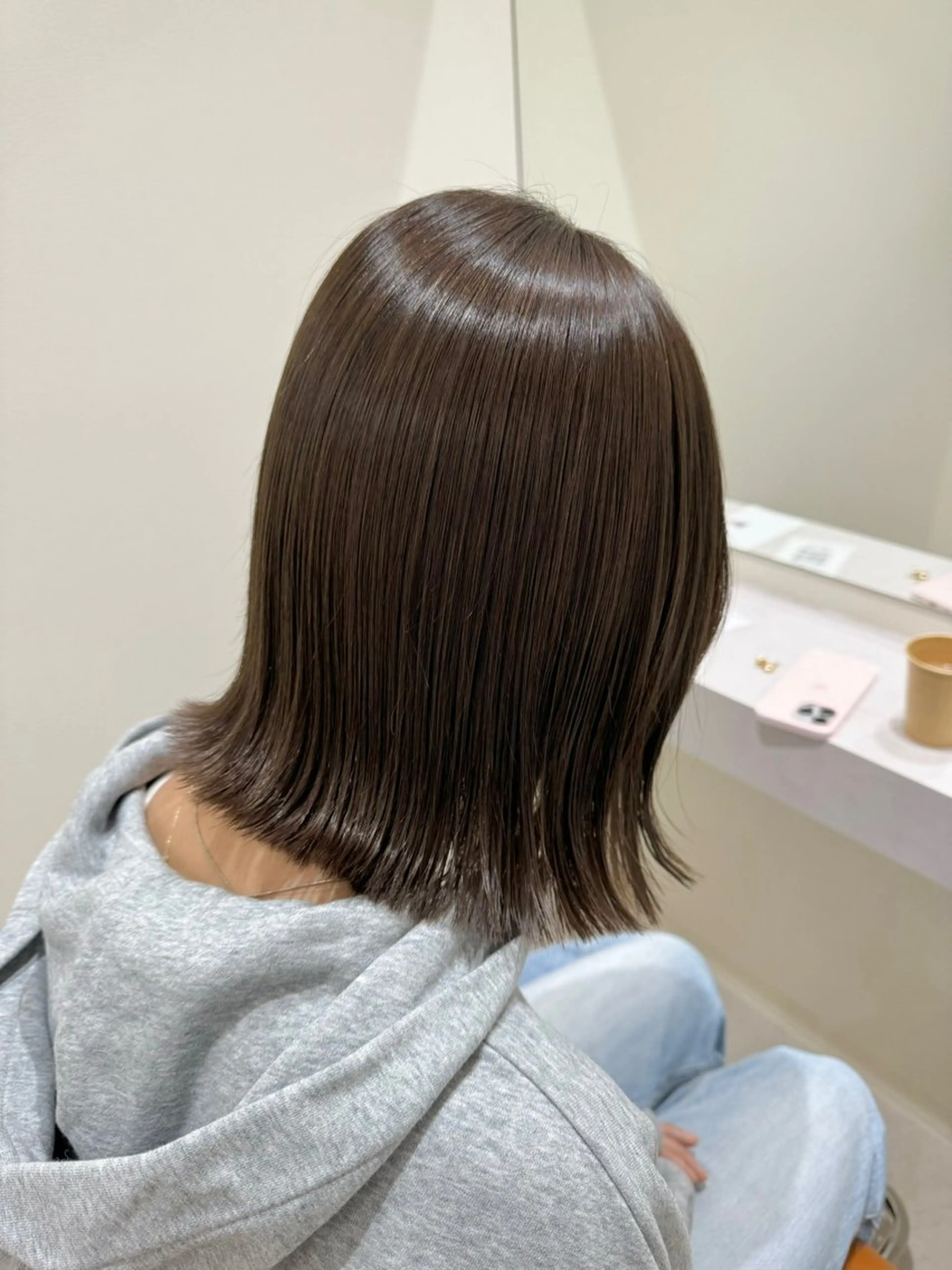 セミロング カット ヘアカラー トリートメント 岡村 玲奈のヘアスタイル