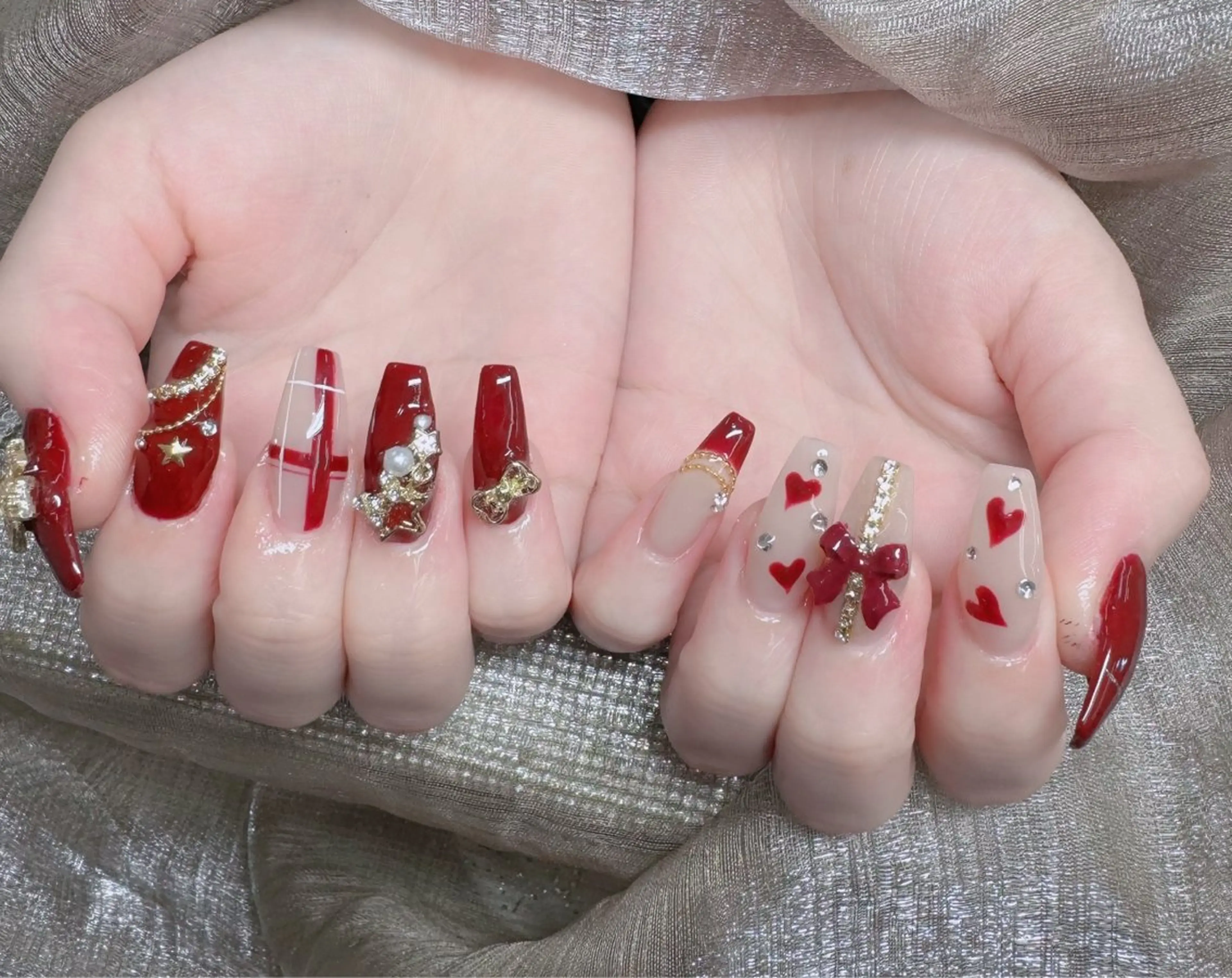 ネイル オーロラネイル フレンチネイル ジェルネイル ハロウィン キラキラネイル ハンドネイル H.baby Nail Salonのネイルデザイン