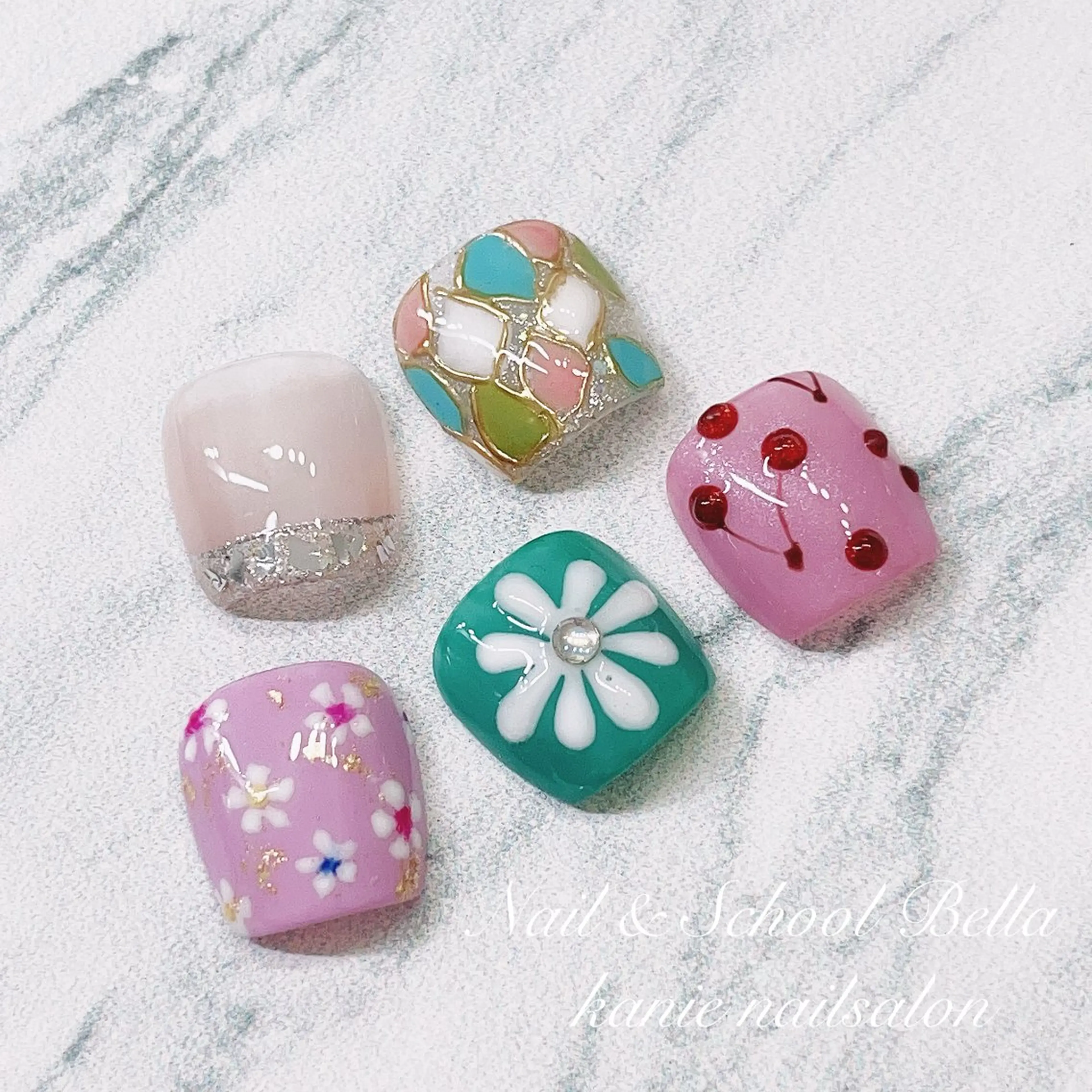 ネイル フラワーネイル フットネイル フレンチネイル ガラスフレンチ 春ネイル Bella YUKAのネイルデザイン