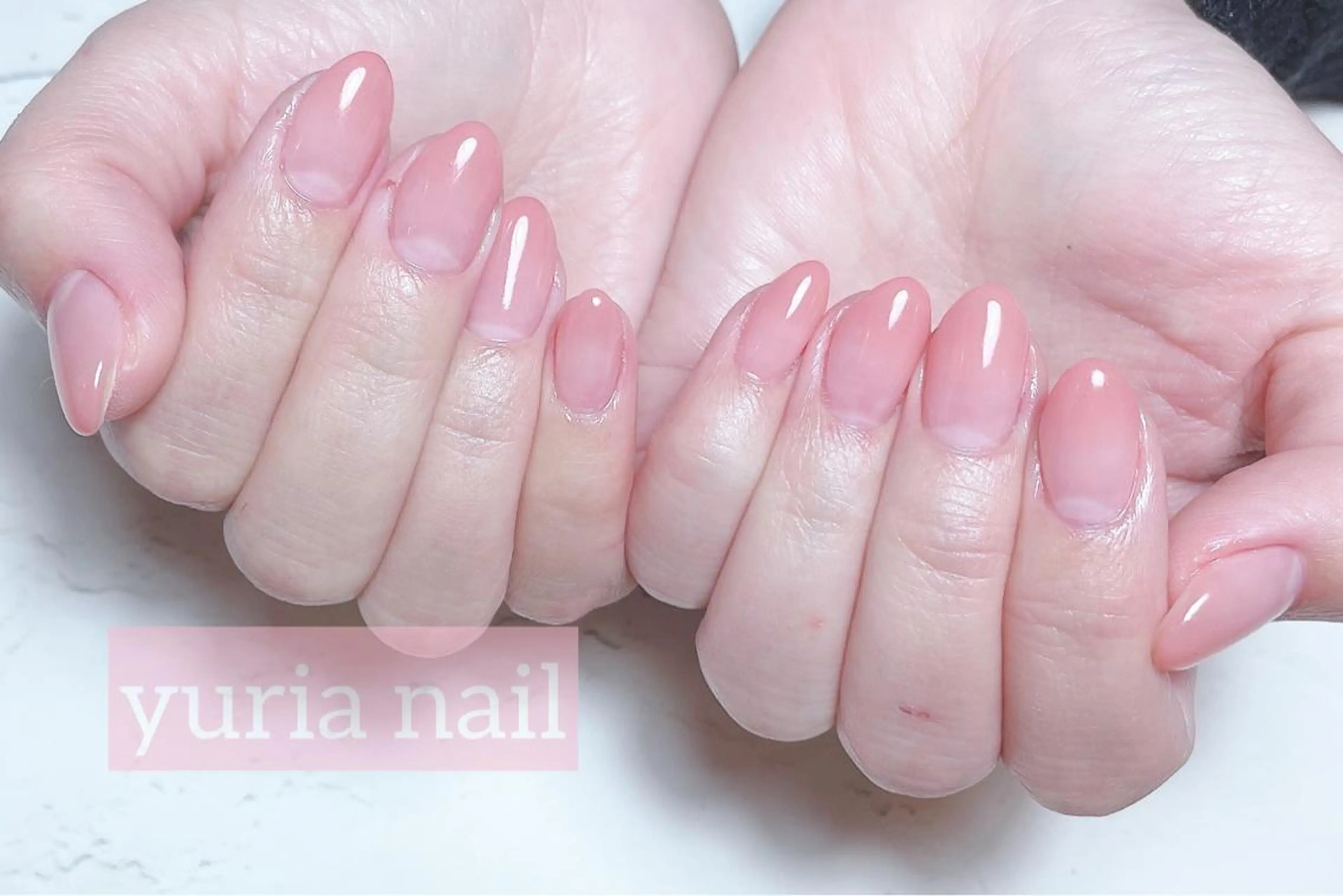 ネイル ジェルネイル グラデーション オフィスネイル ピンク ハンドネイル 小林 ゆりあのネイルデザイン
