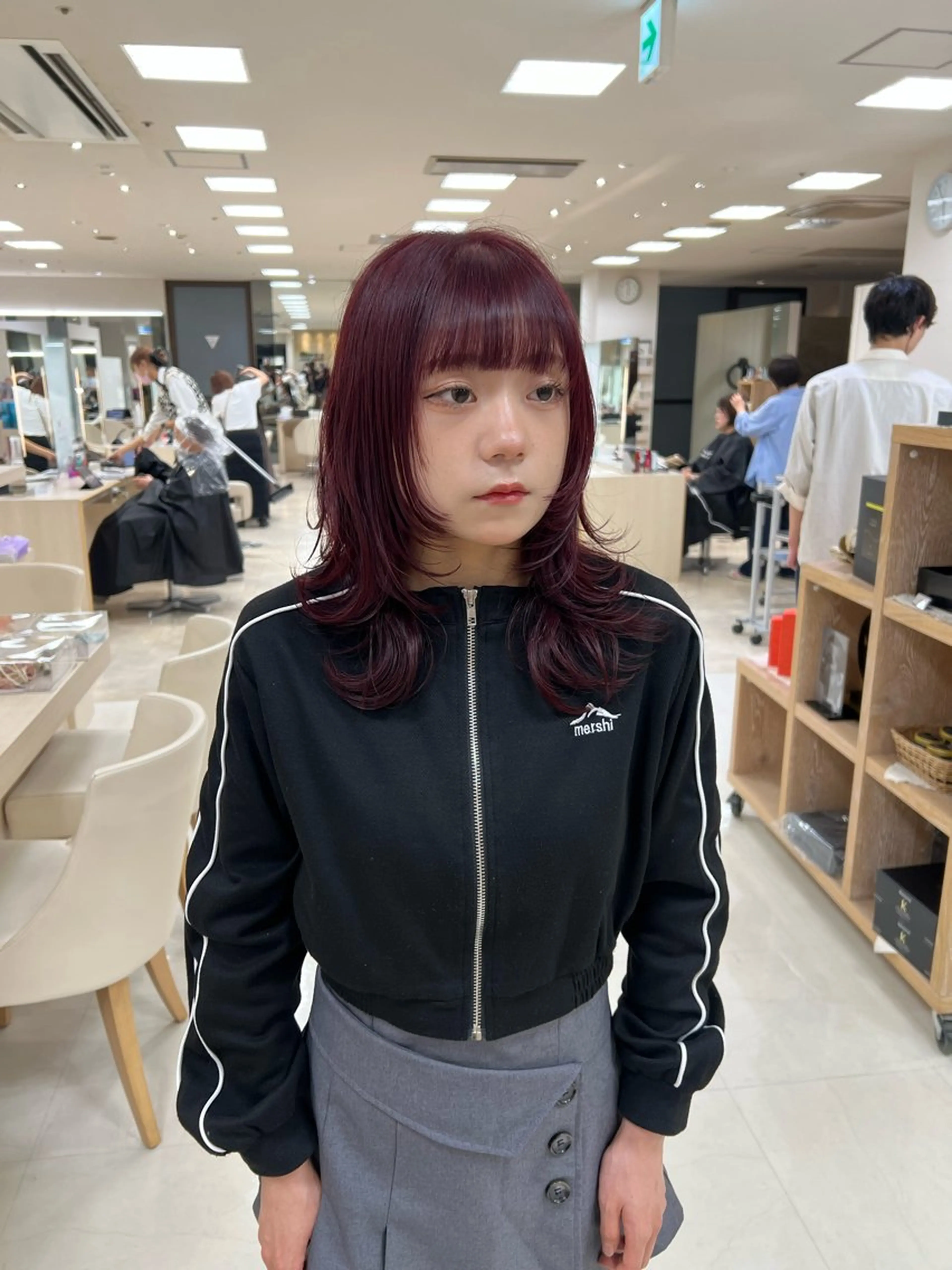 ミディアム カット ヘアカラー トリートメント ヘッドスパ ヘアセット ハイトーン/ウルフ /レイヤー/坂野幸伸のヘアスタイル