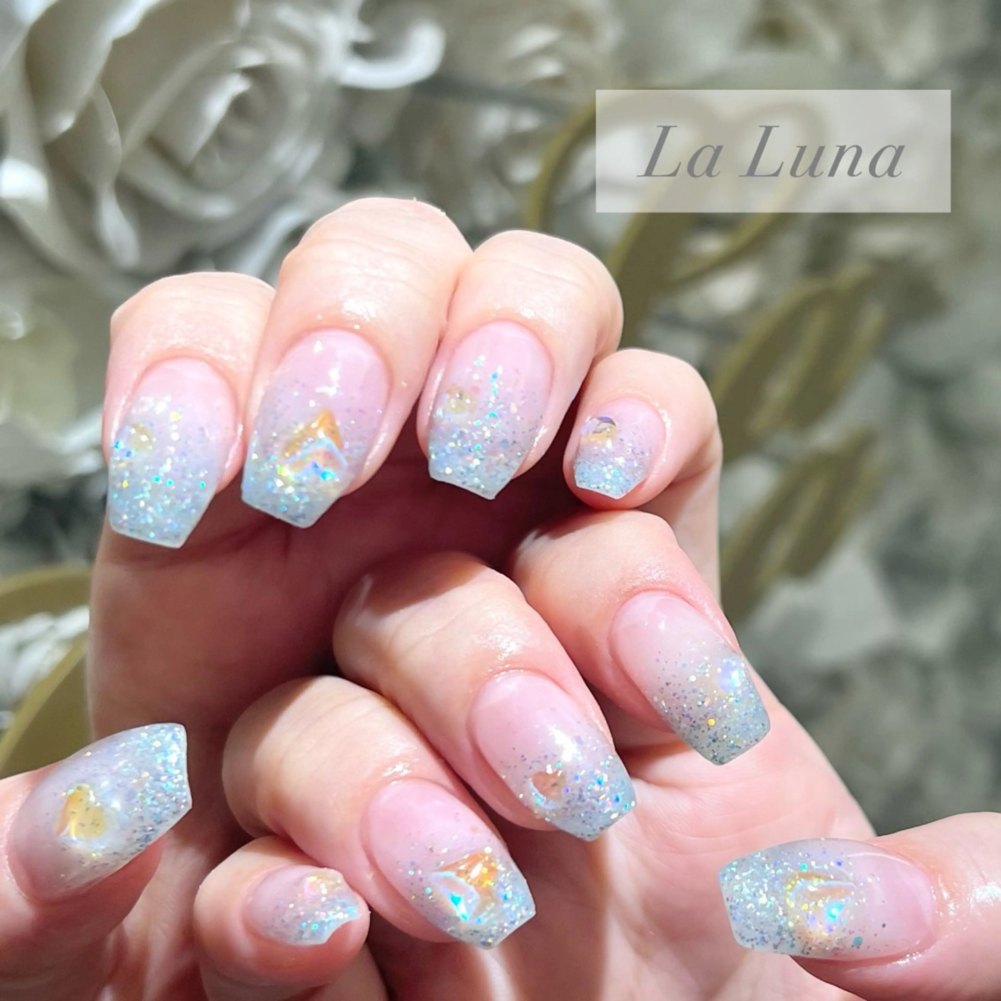 ネイル LaLuna🌙 Natsukiのネイルデザイン