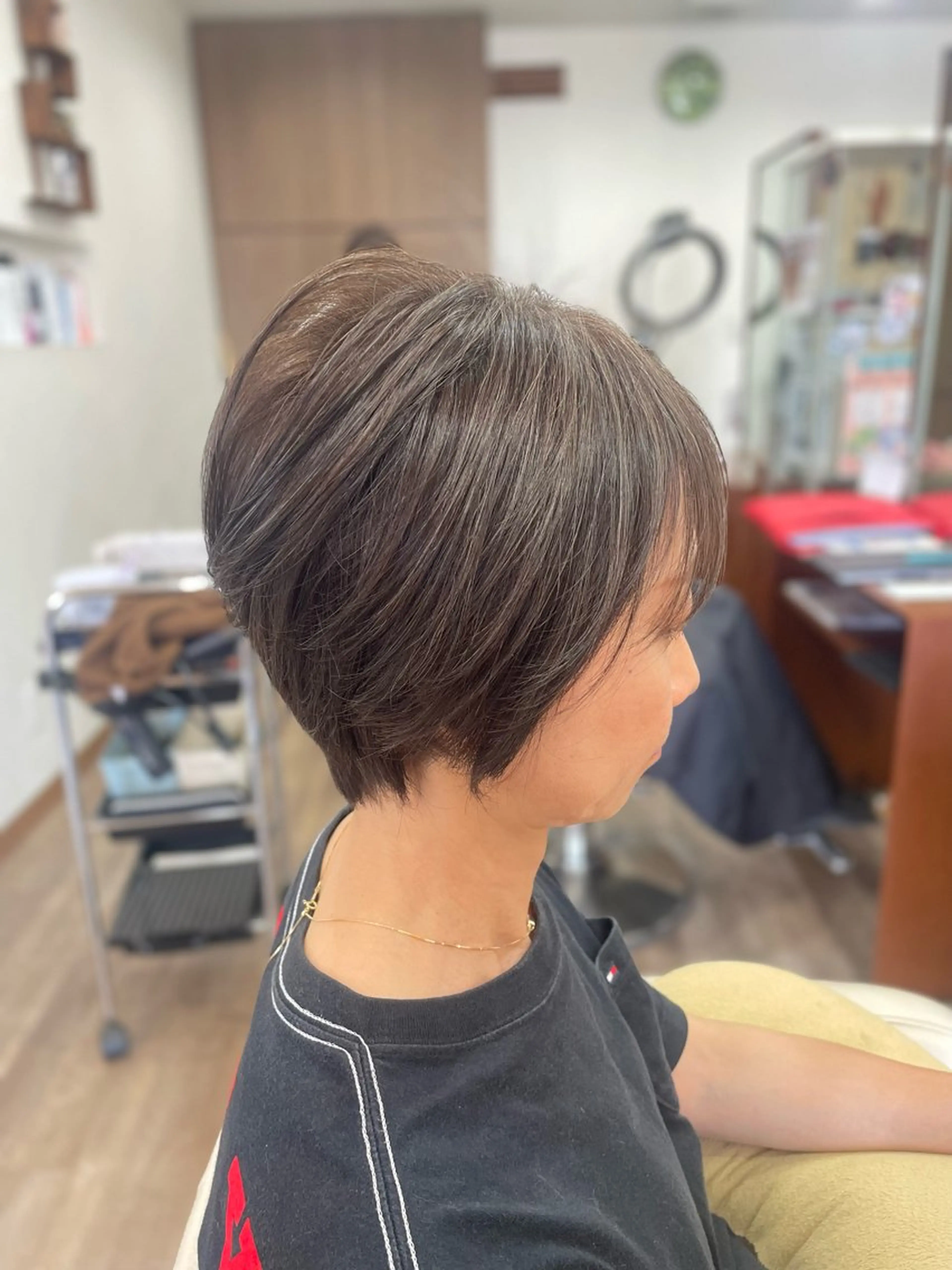 ショート カラー アッシュ ブルーカラー ブルーアッシュ 透明感カラー オレンジ 笠間 悠月のヘアスタイル