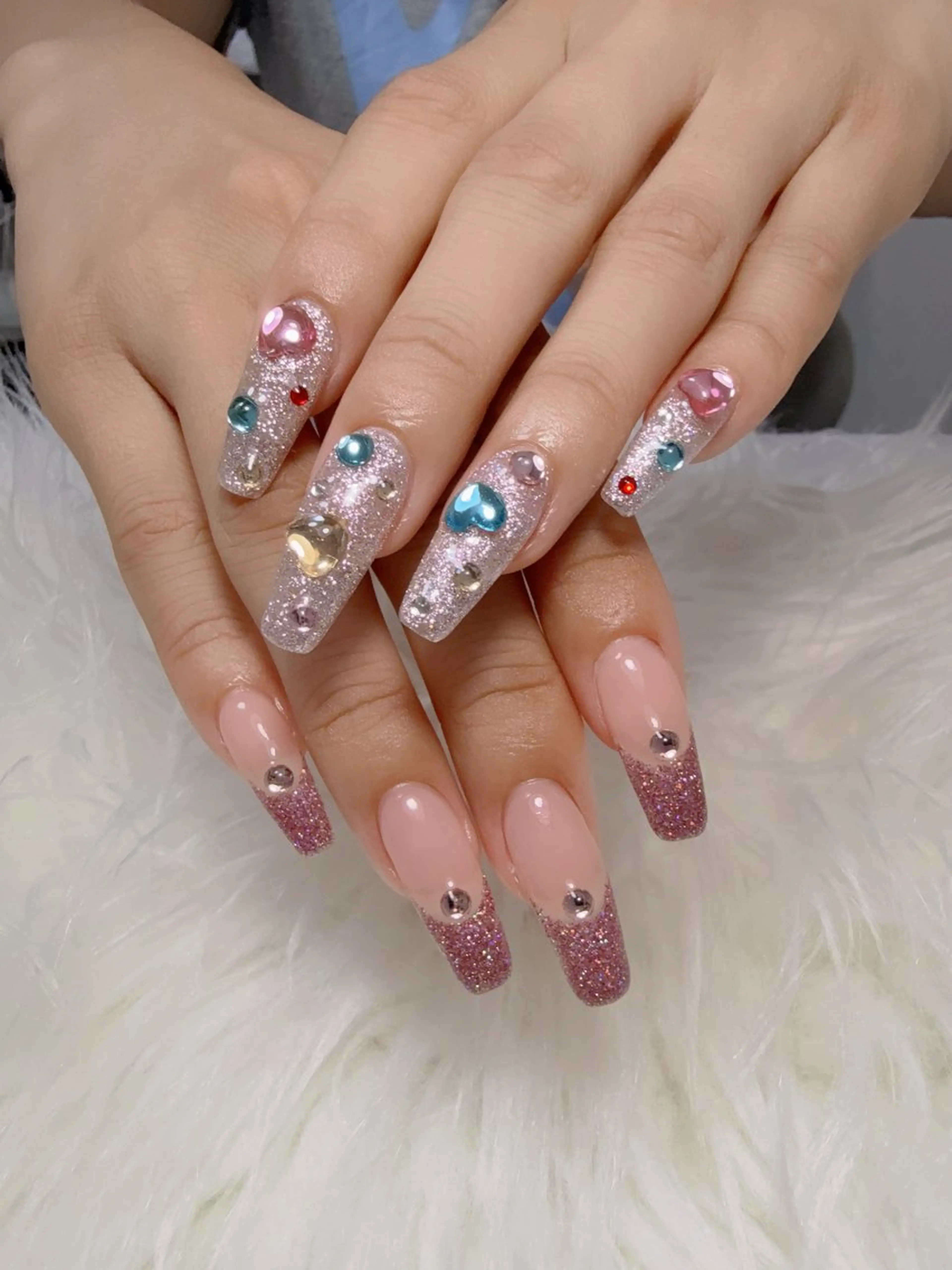 ネイル 西野 カナのネイルデザイン