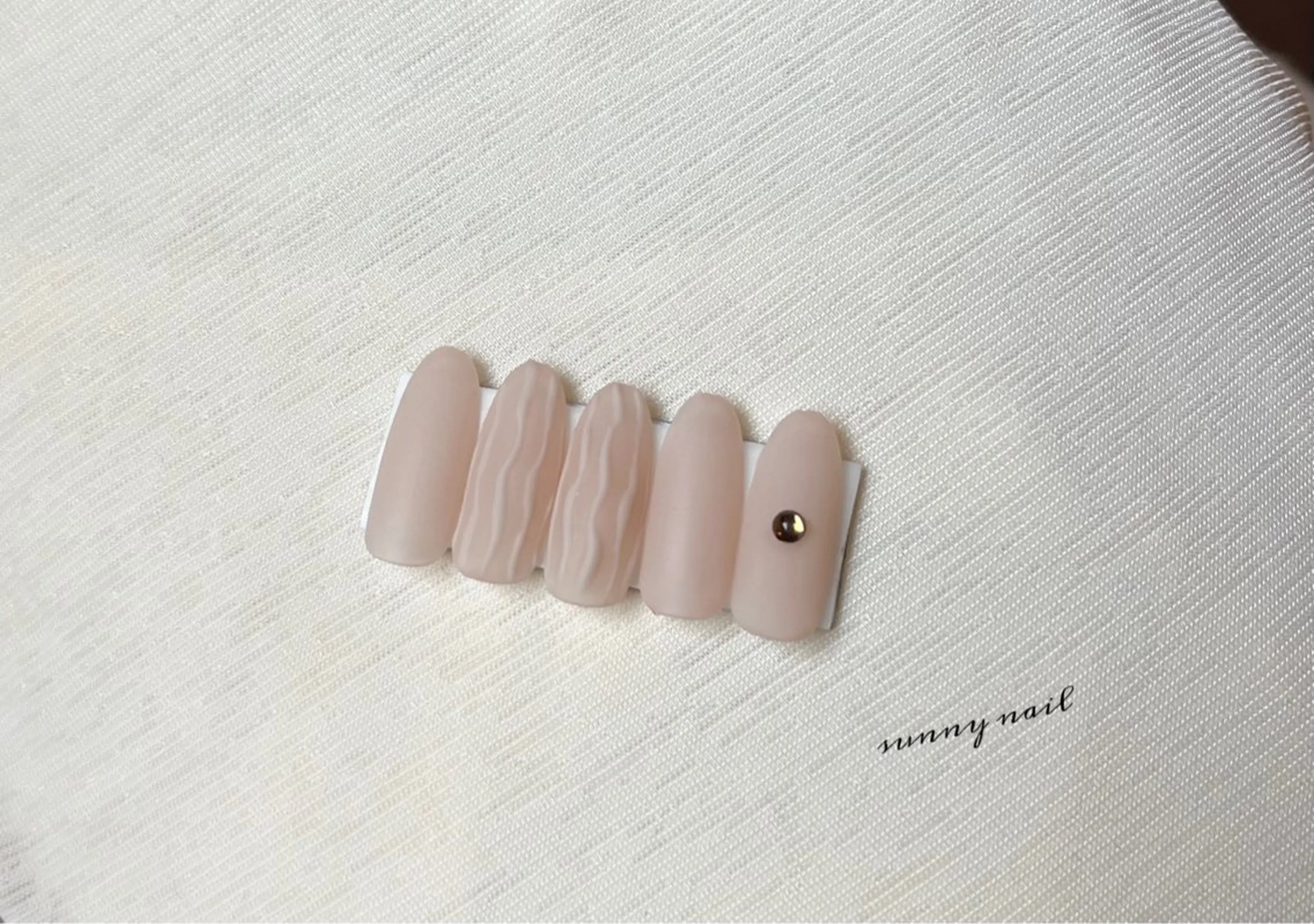 ネイル ジェルネイル マットネイル パラジェル ぷっくりネイル sunny nailのネイルデザイン