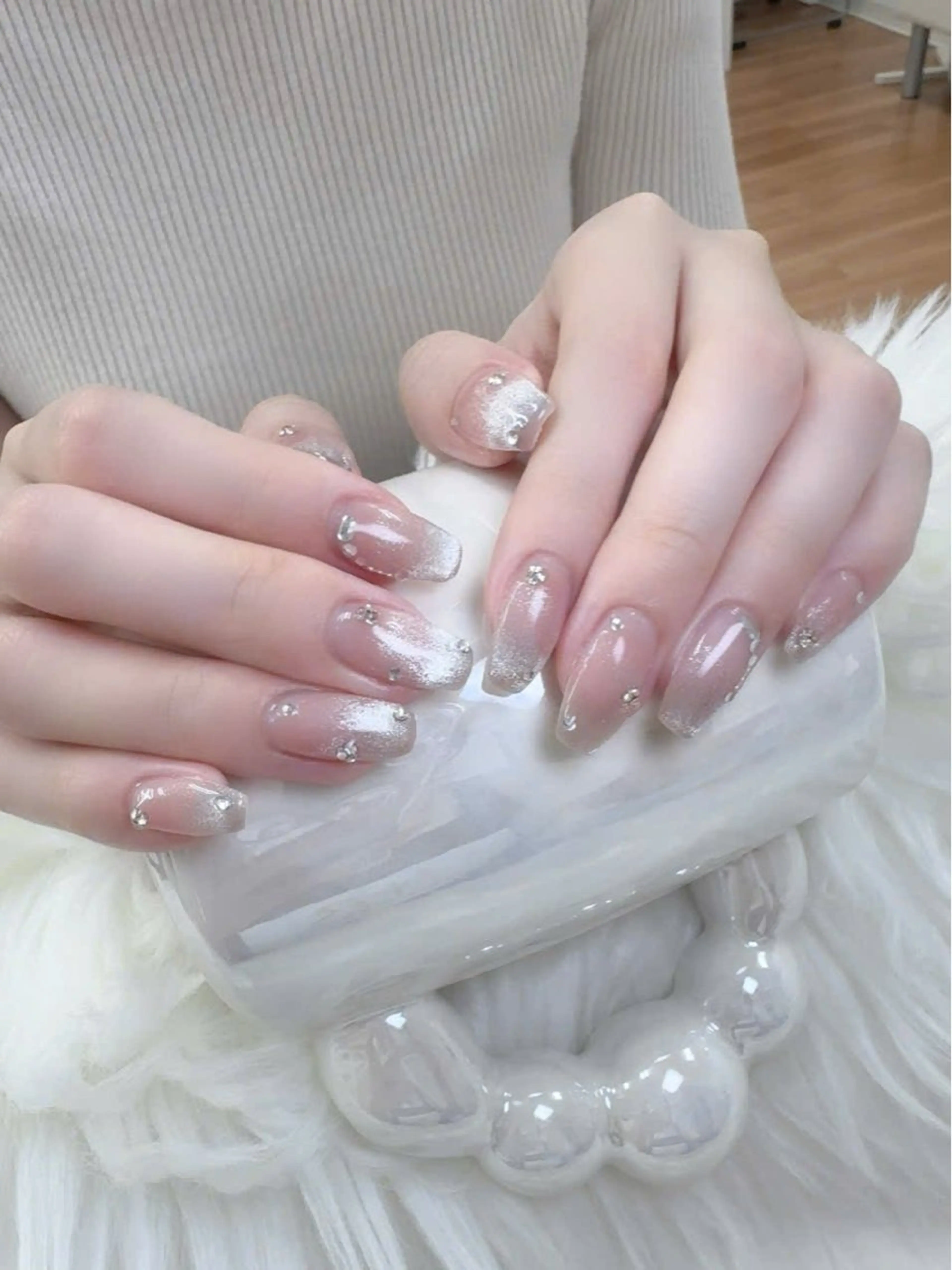 ネイル フットネイル フレンチネイル 韓国ネイル マグネットネイル ニュアンスネイル ハンドネイル ハンドケア Hara Nail 【パラジェル使用】のネイルデザイン