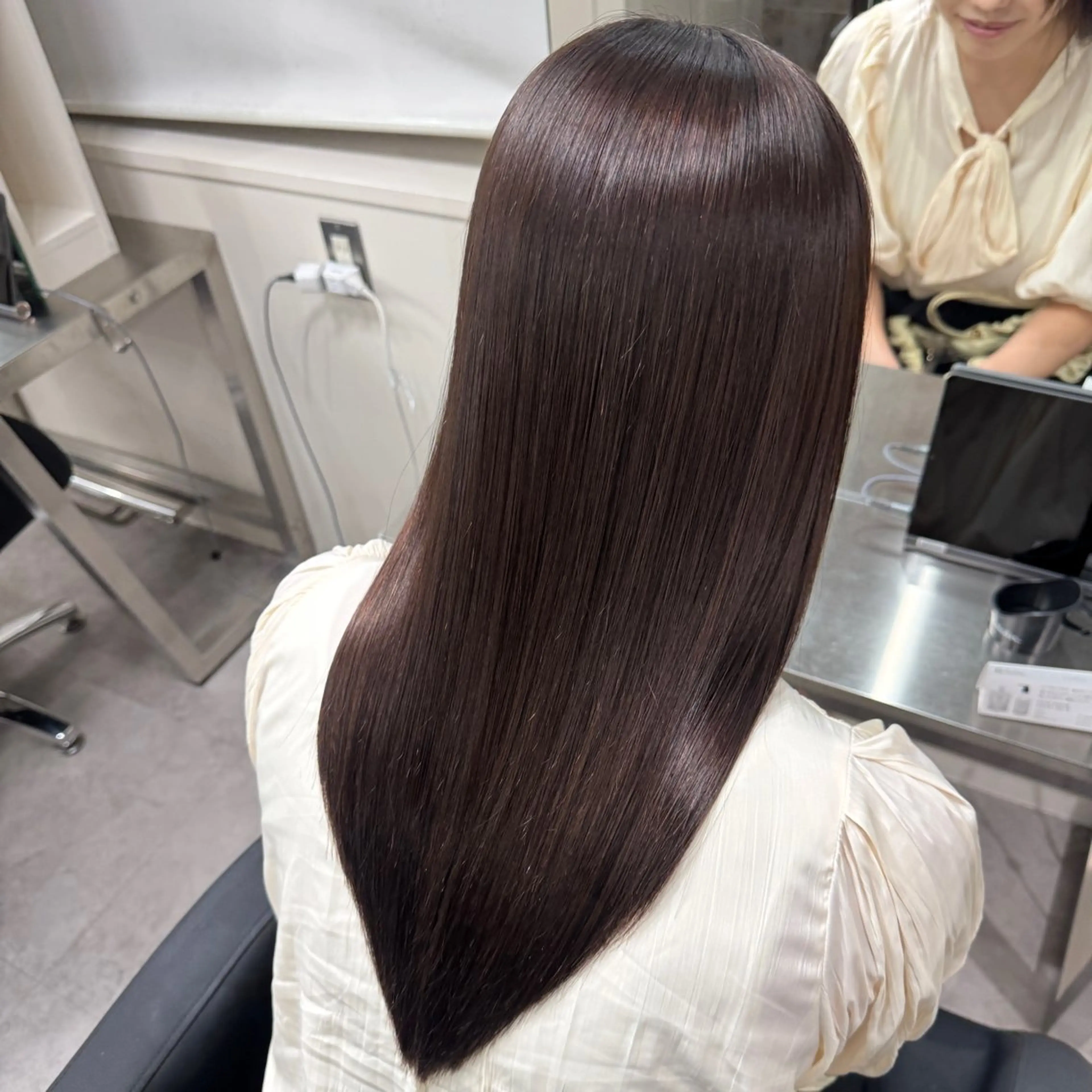 ロング カラー カット 縮毛矯正 トリートメント 🎀レイヤー×透明感 ×髪質改善🎀米田のヘアスタイル