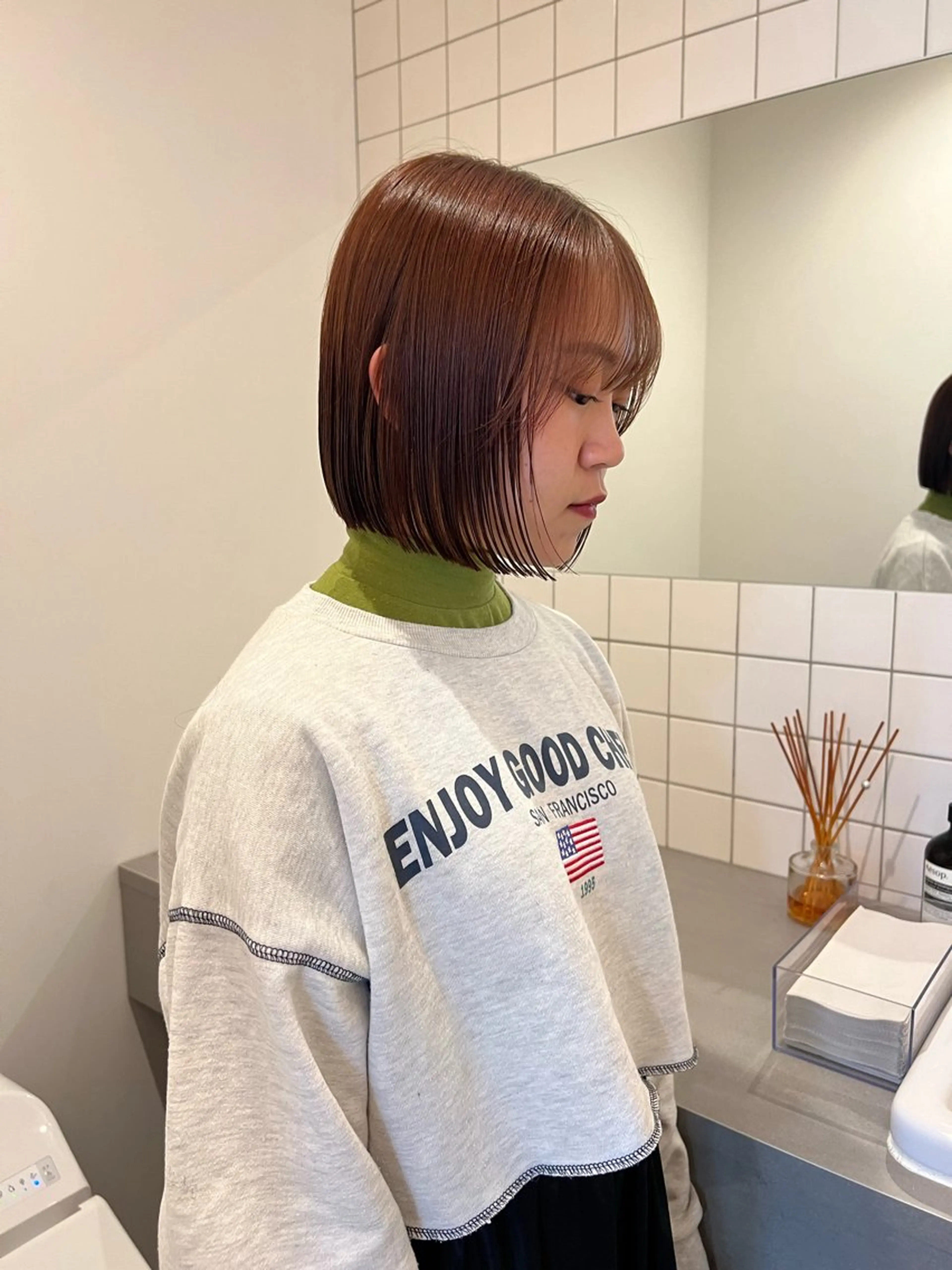 ミディアム ボブ 舟橋耀/ブリーチカラ ー/レイヤーカットのヘアスタイル