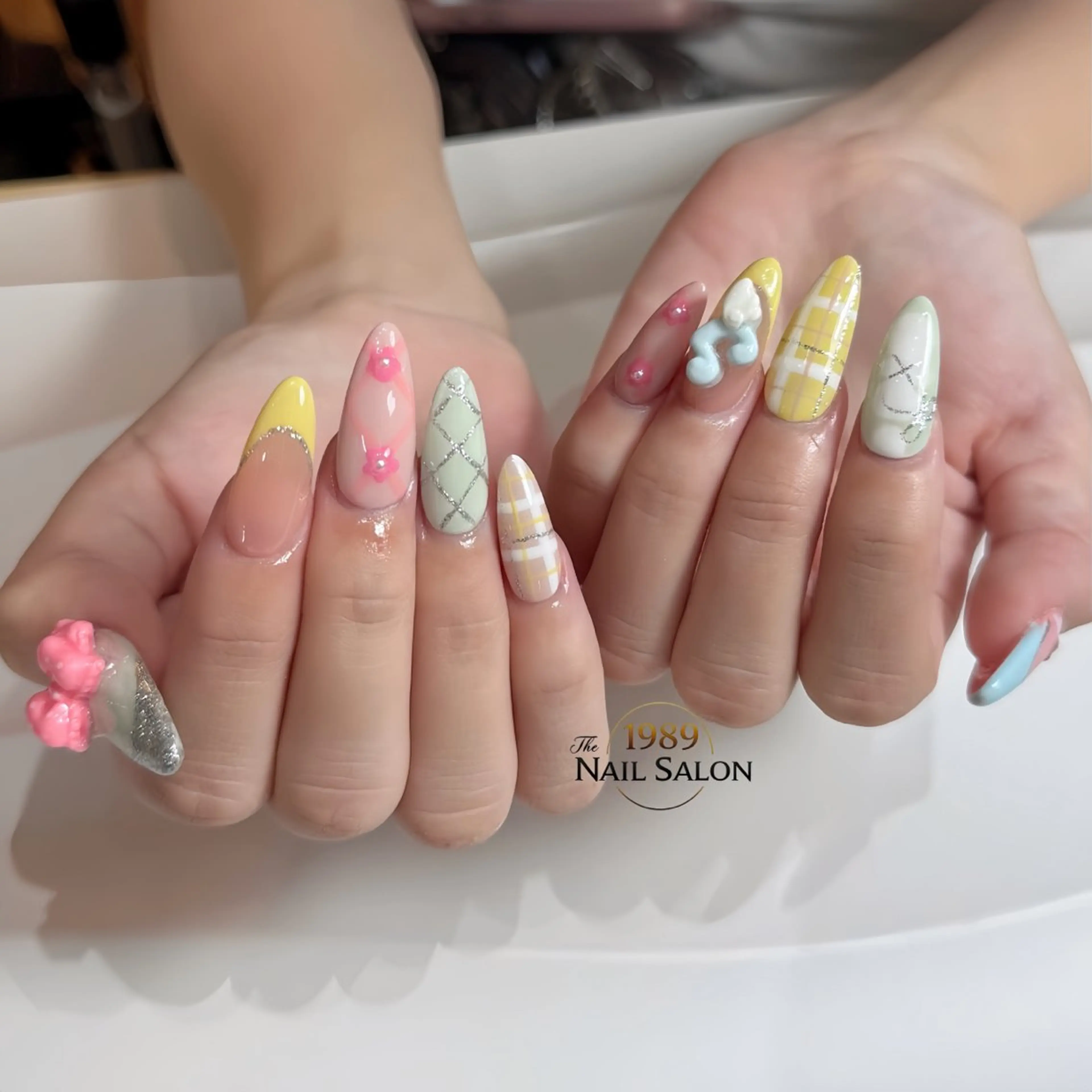 ネイル ハンドネイル The 1989 Nail Salonのネイルデザイン