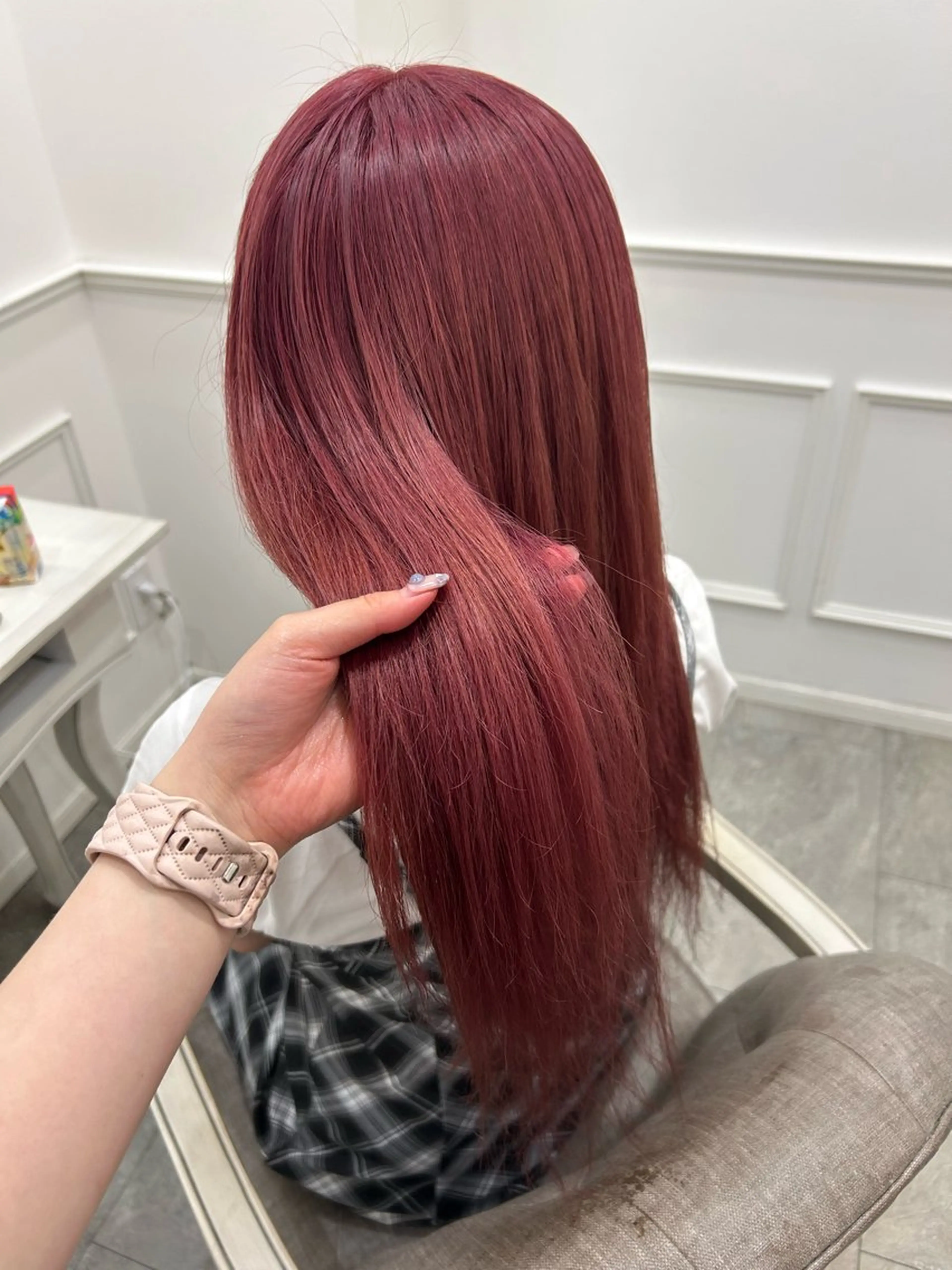 ロング ヘアカラー トリートメント 新田 妃那のヘアスタイル