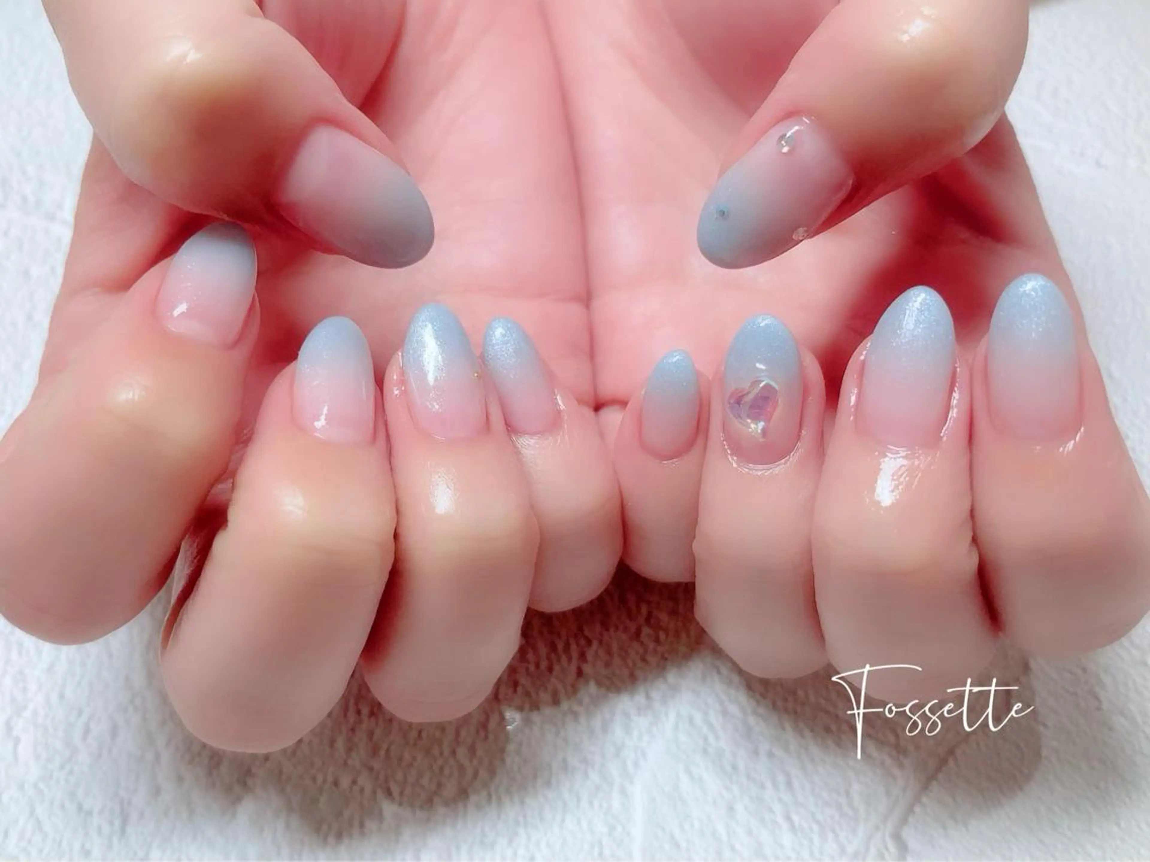 ネイル オーロラネイル グラデーション ハート キラキラネイル nailsalon Fossetteのネイルデザイン