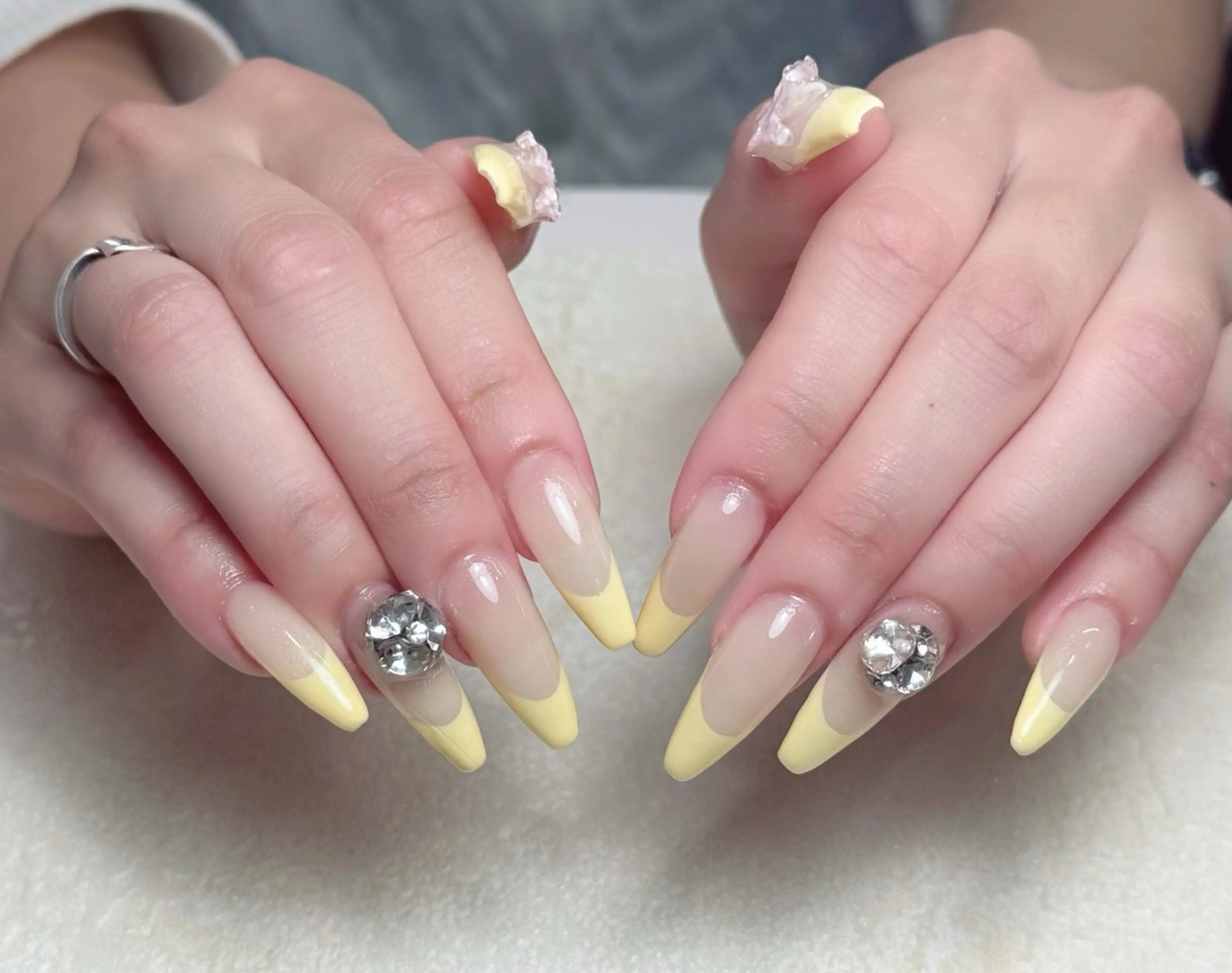 ネイル 長さ出し フットネイル フレンチネイル ジェルネイル ガラスフレンチ ハンドネイル 中野駅から2分 MEO NAILのネイルデザイン