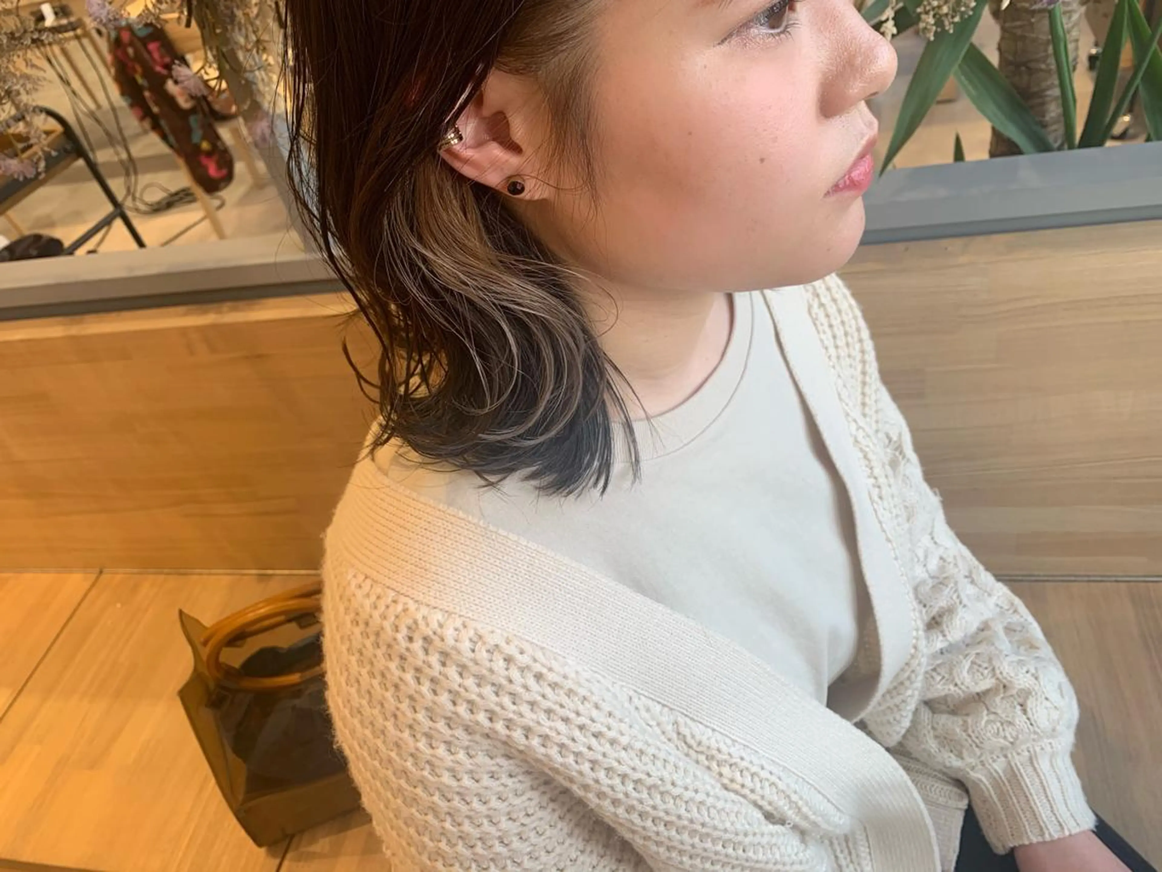 ミディアム カラー インナーカラー 吉田 早織のヘアスタイル