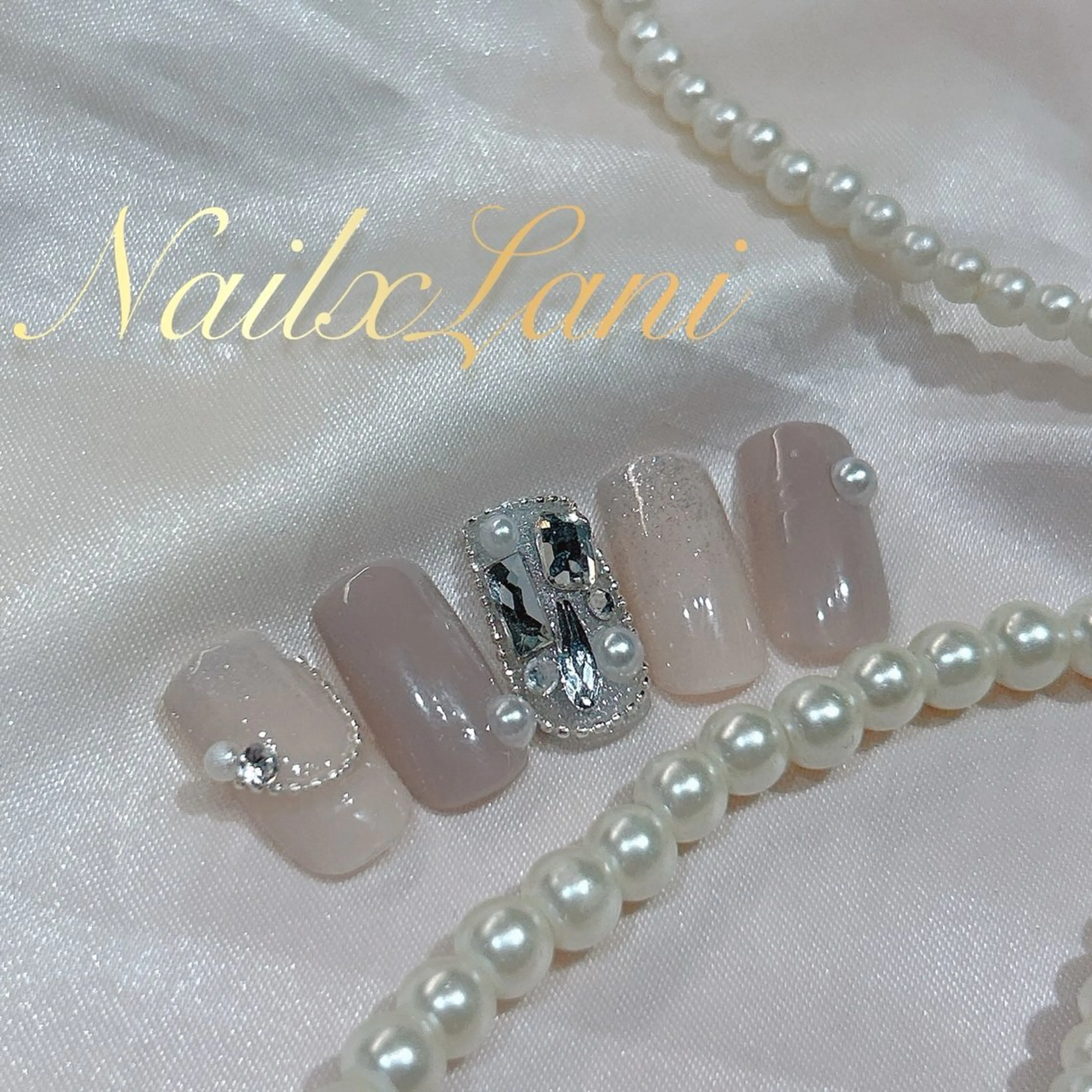 ネイル KOMINE SAAYAのネイルデザイン