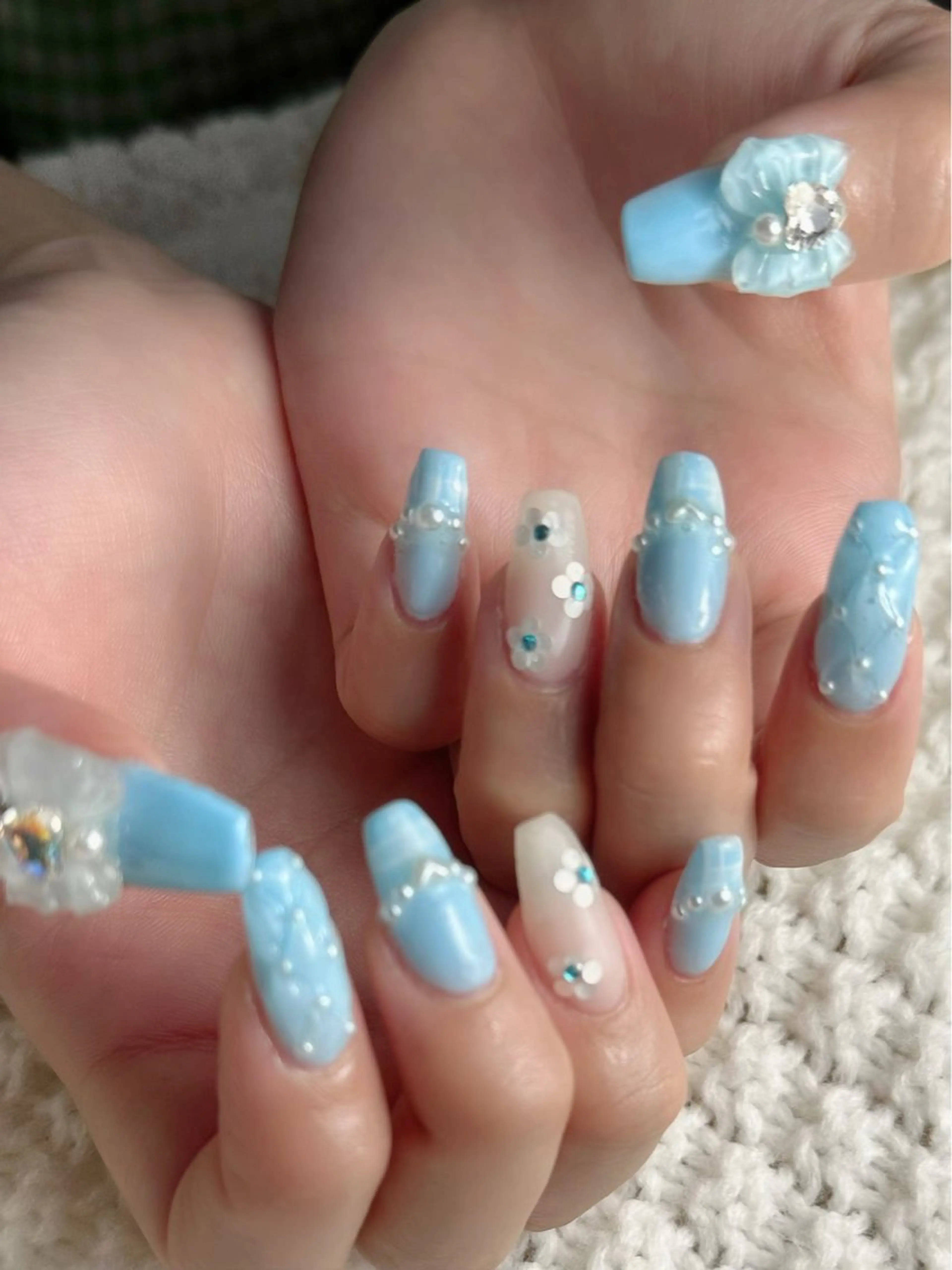 ネイル 新山 聖のネイルデザイン