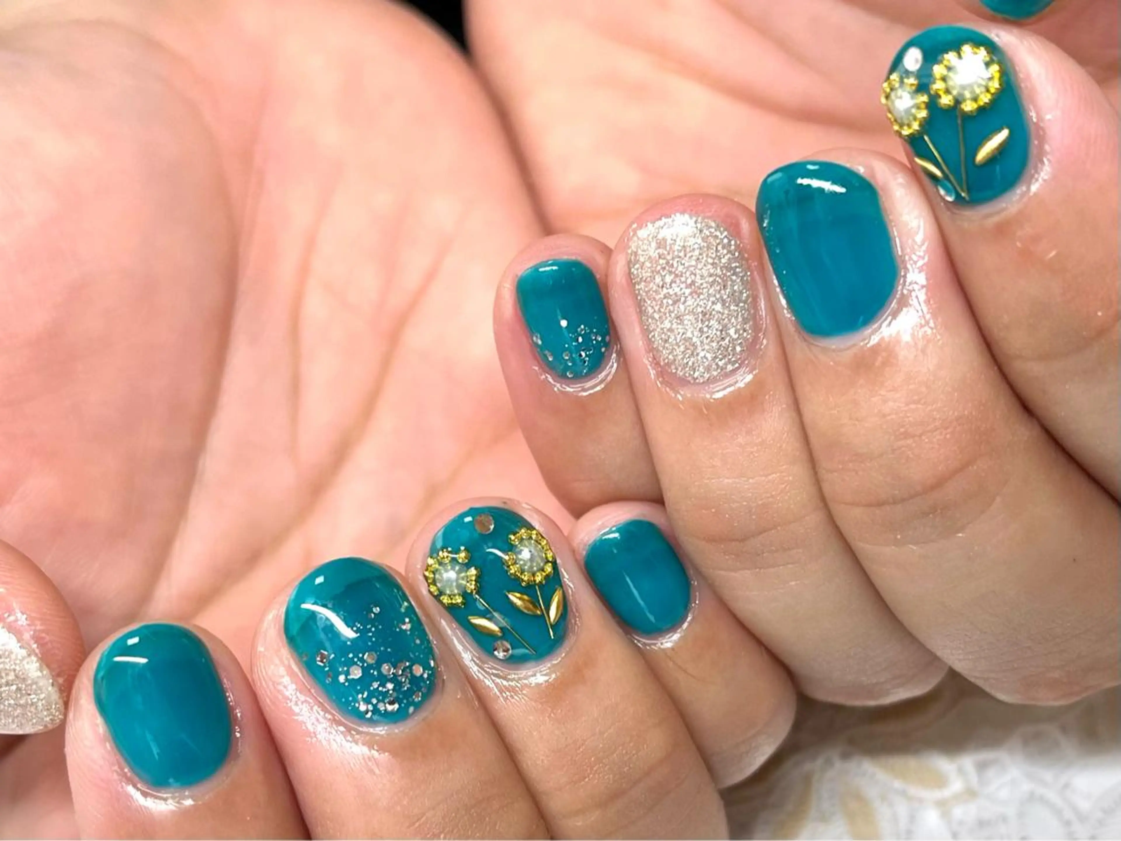 ネイル ジェルネイル 韓国ネイル パラジェル ハンドネイル nails' it...のネイルデザイン