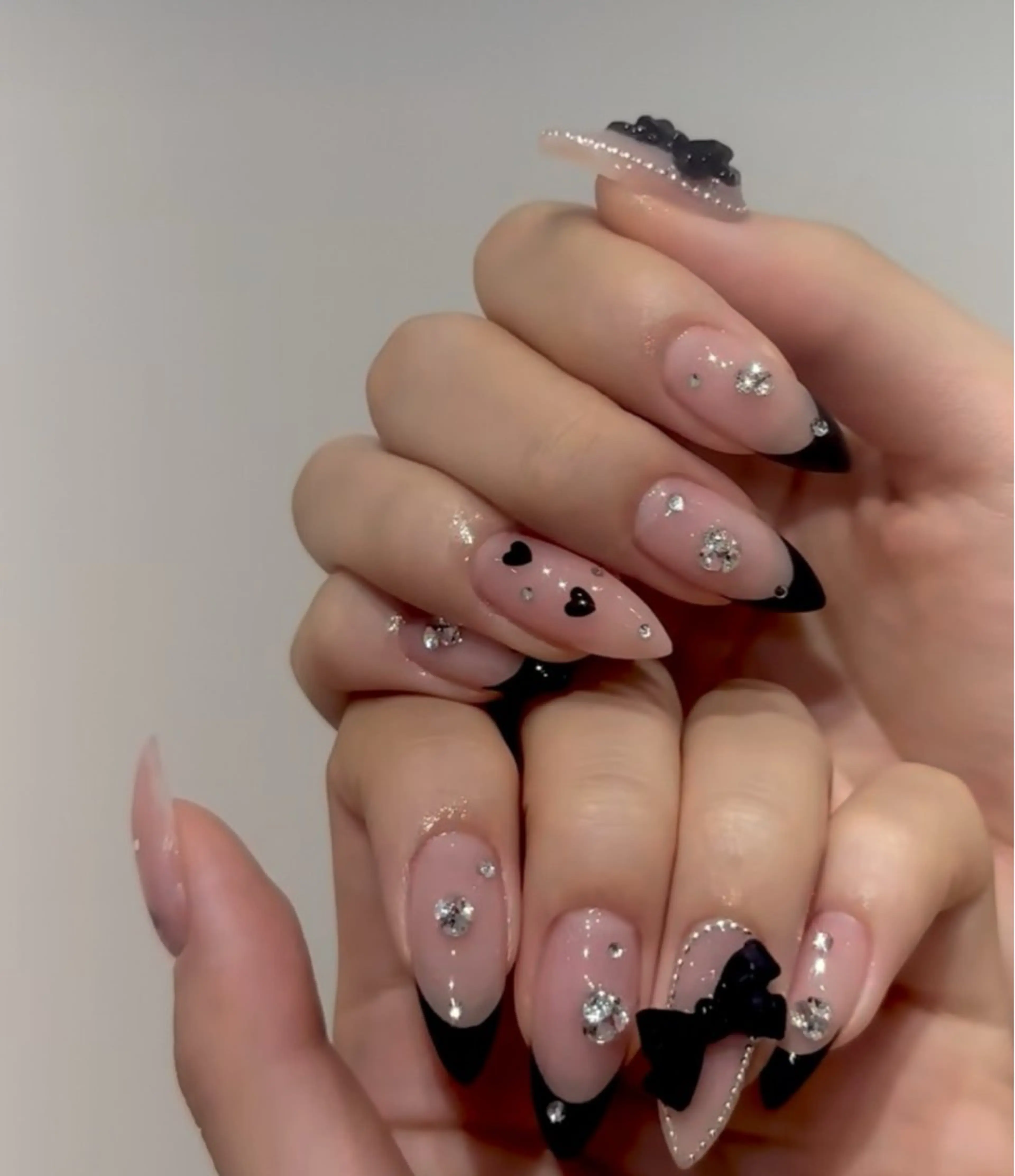 ネイル 韓国ネイル リボン chirin nailのネイルデザイン