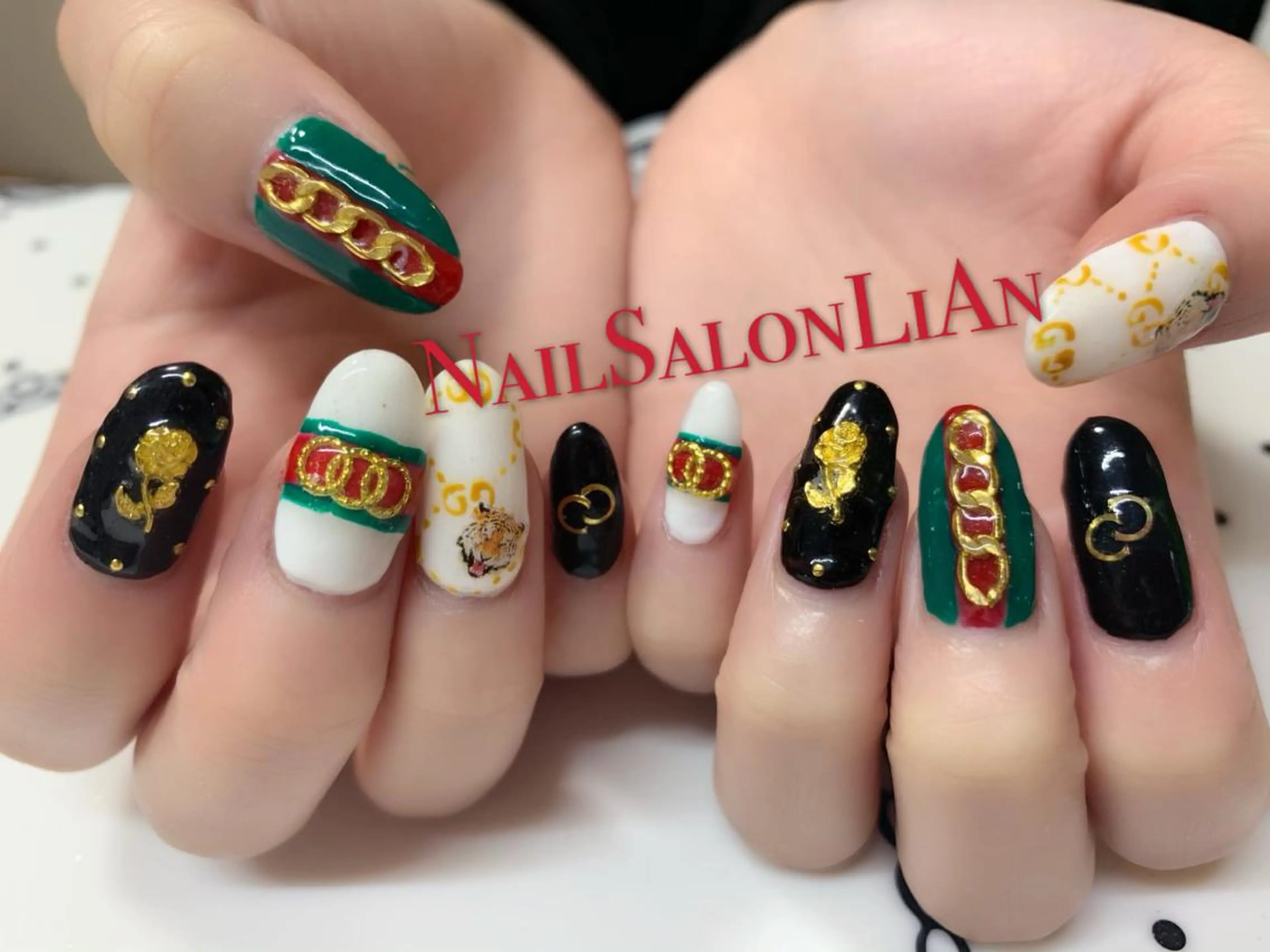 ネイル アートネイル 持ち込み シンプルネイル ストーンネイル NailSalon LiAnのネイルデザイン