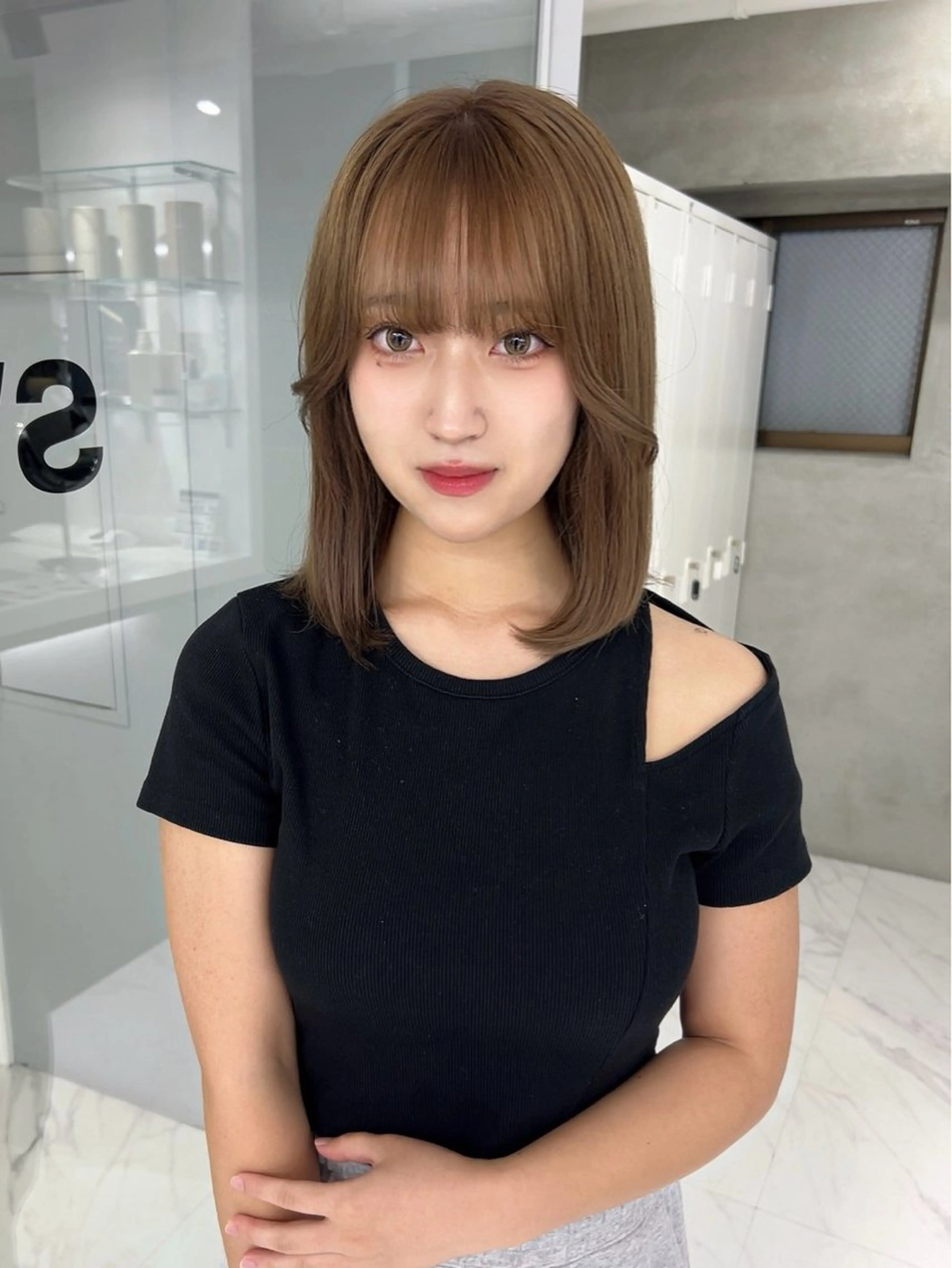 ミディアム カラー ベージュカラー ミルクティーベージュ カット ヘアカラー トリートメント shizuna/平尾 /カラー/髪質改善のヘアスタイル