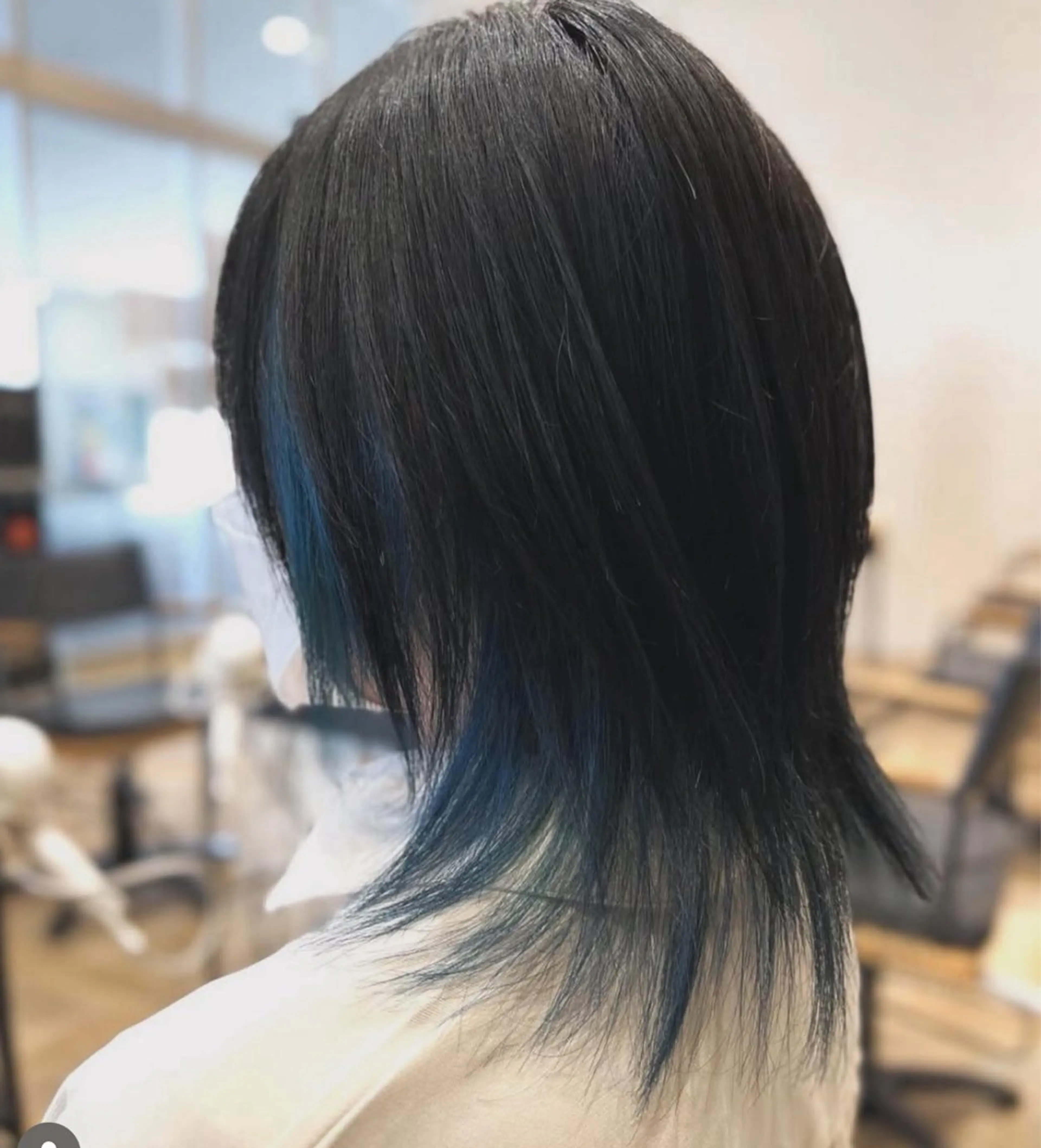 カラー 勝山 碧のヘアスタイル