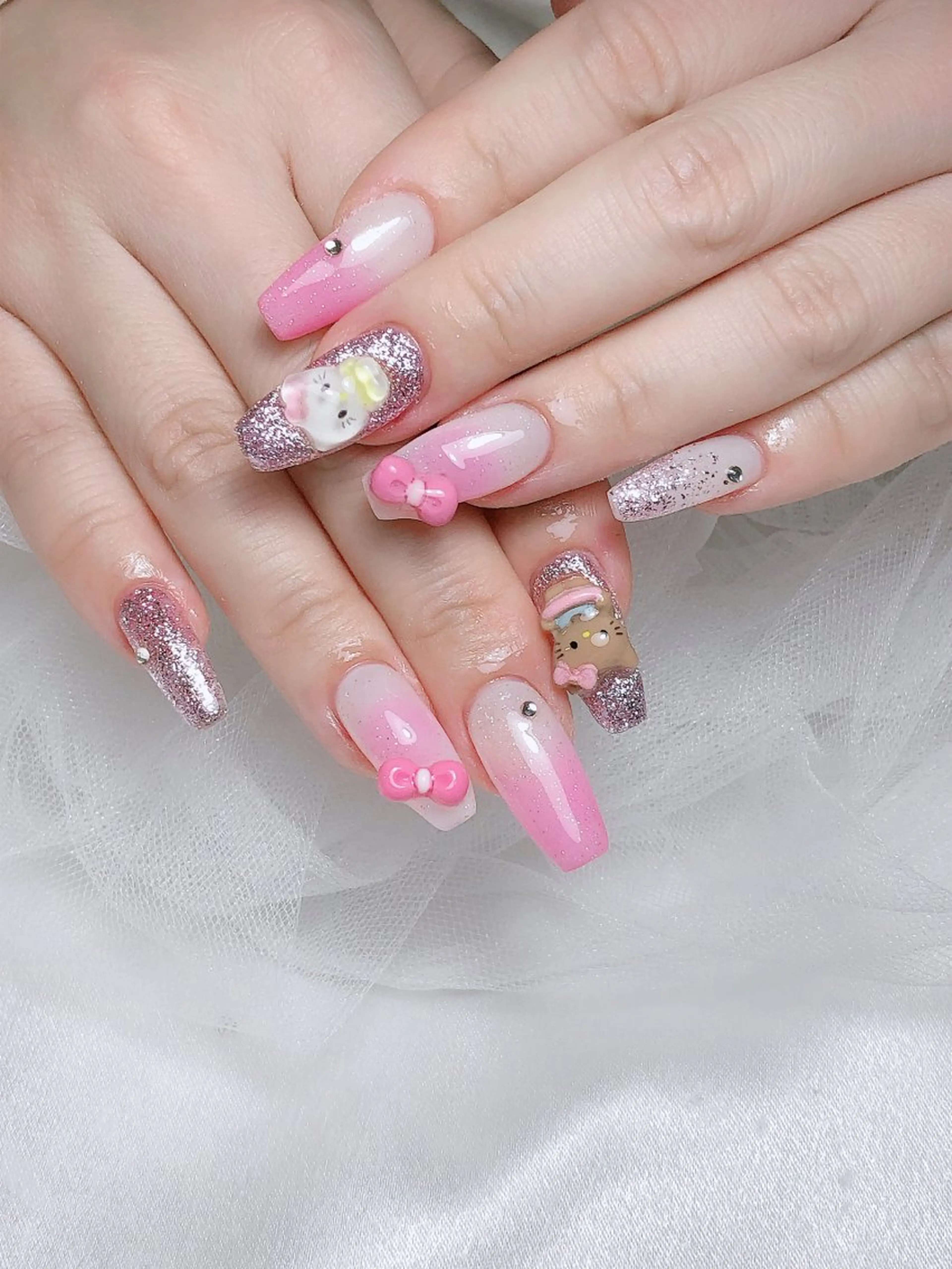 ネイル ハンドネイル LR.ONE ヨウのネイルデザイン