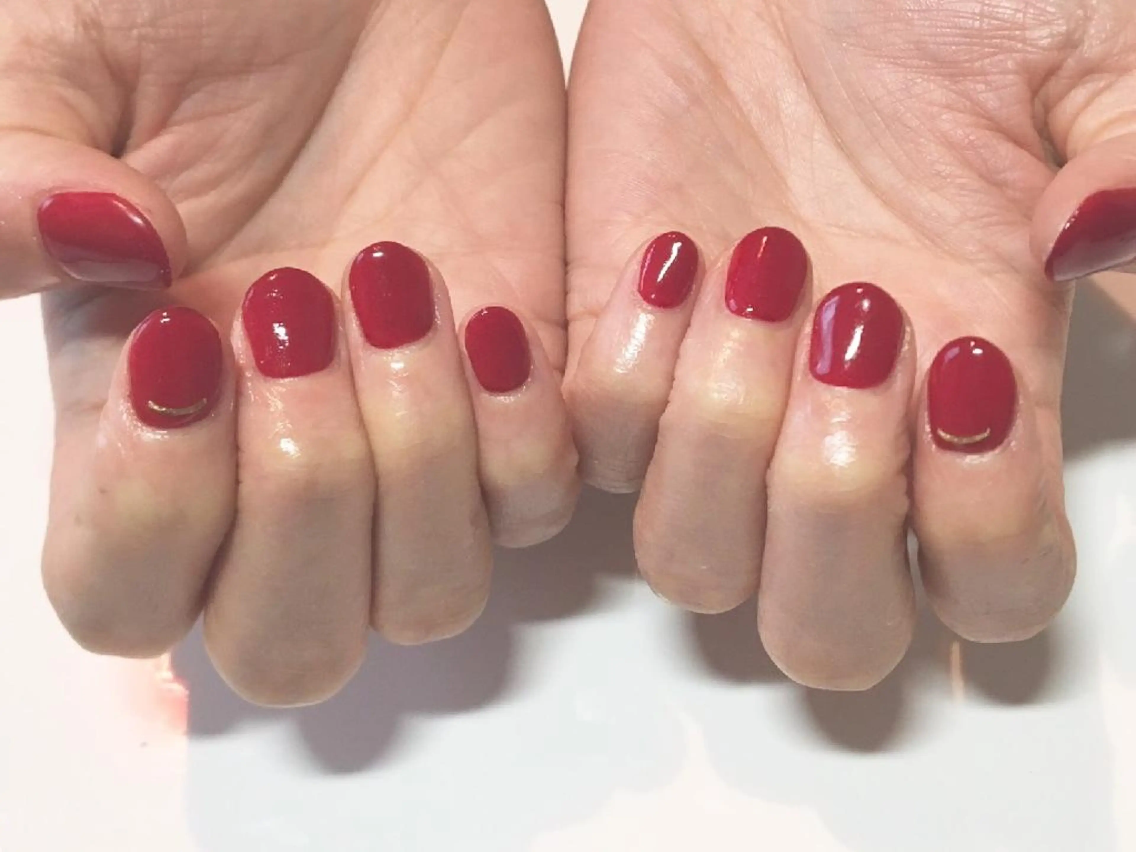 ネイル 赤色 近藤 美春のネイルデザイン