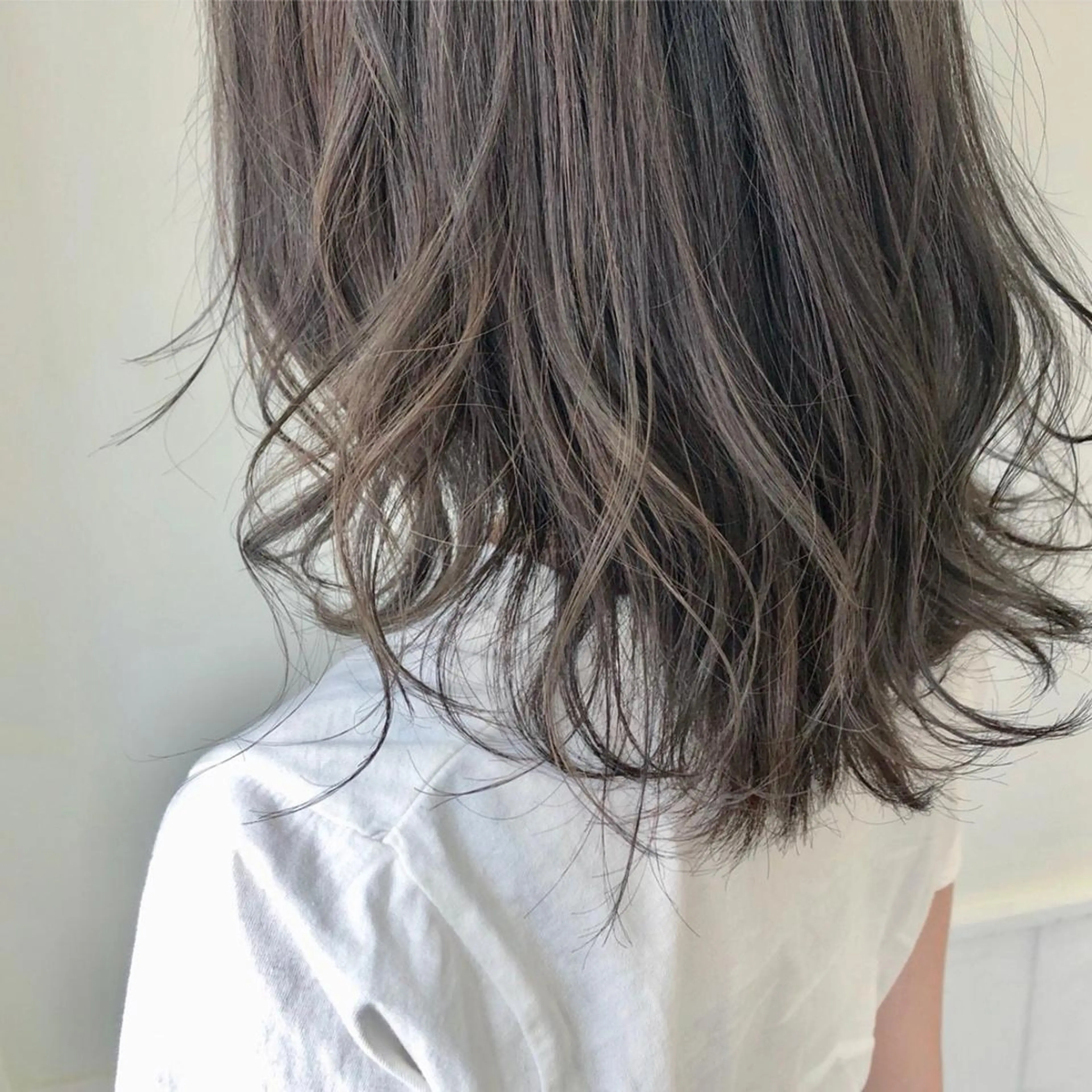 セミロング カラー マツエク・マツパ 横浜Bob美容師🤎 ERINAのヘアスタイル