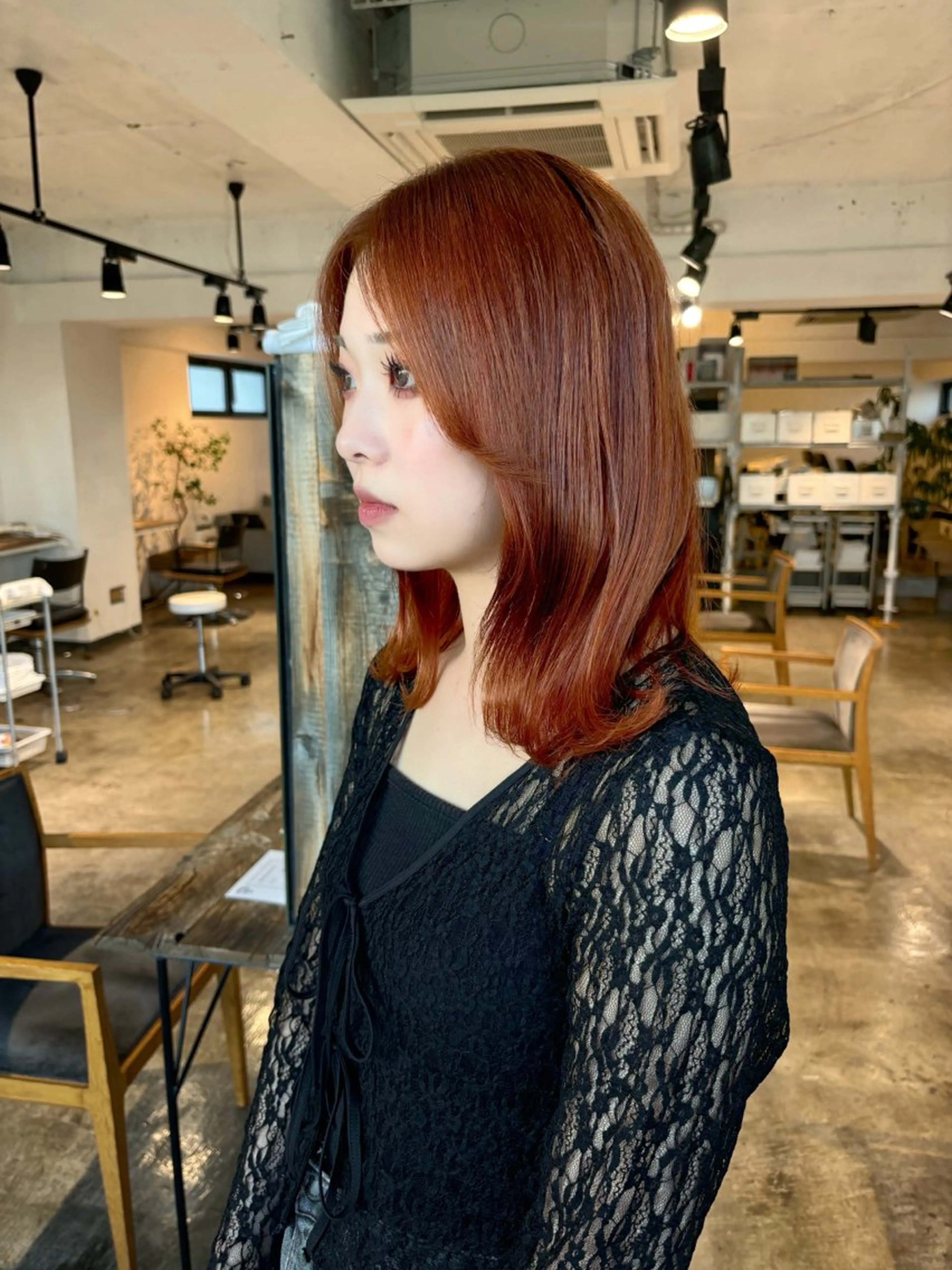 ロング カラー ブリーチ ケアカラー ダブルカラー ブリーチなしカラー オレンジ ヘアカラー トリートメント ヘッドスパ 暖色カラー🍒 ケアブリーチ/akiのヘアスタイル