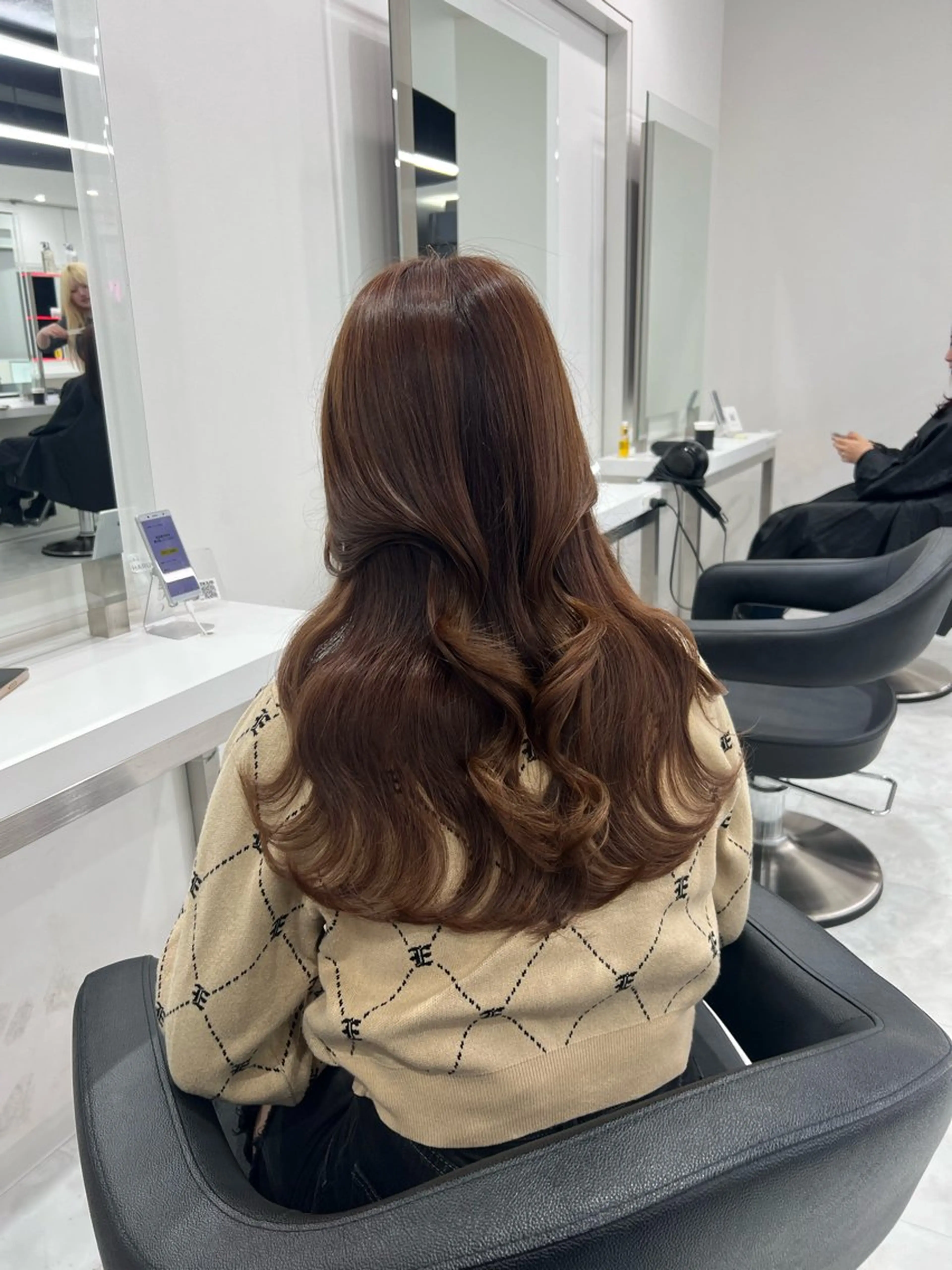 ロング カラー 透明感カラー🫧 レイヤーカットのヘアスタイル