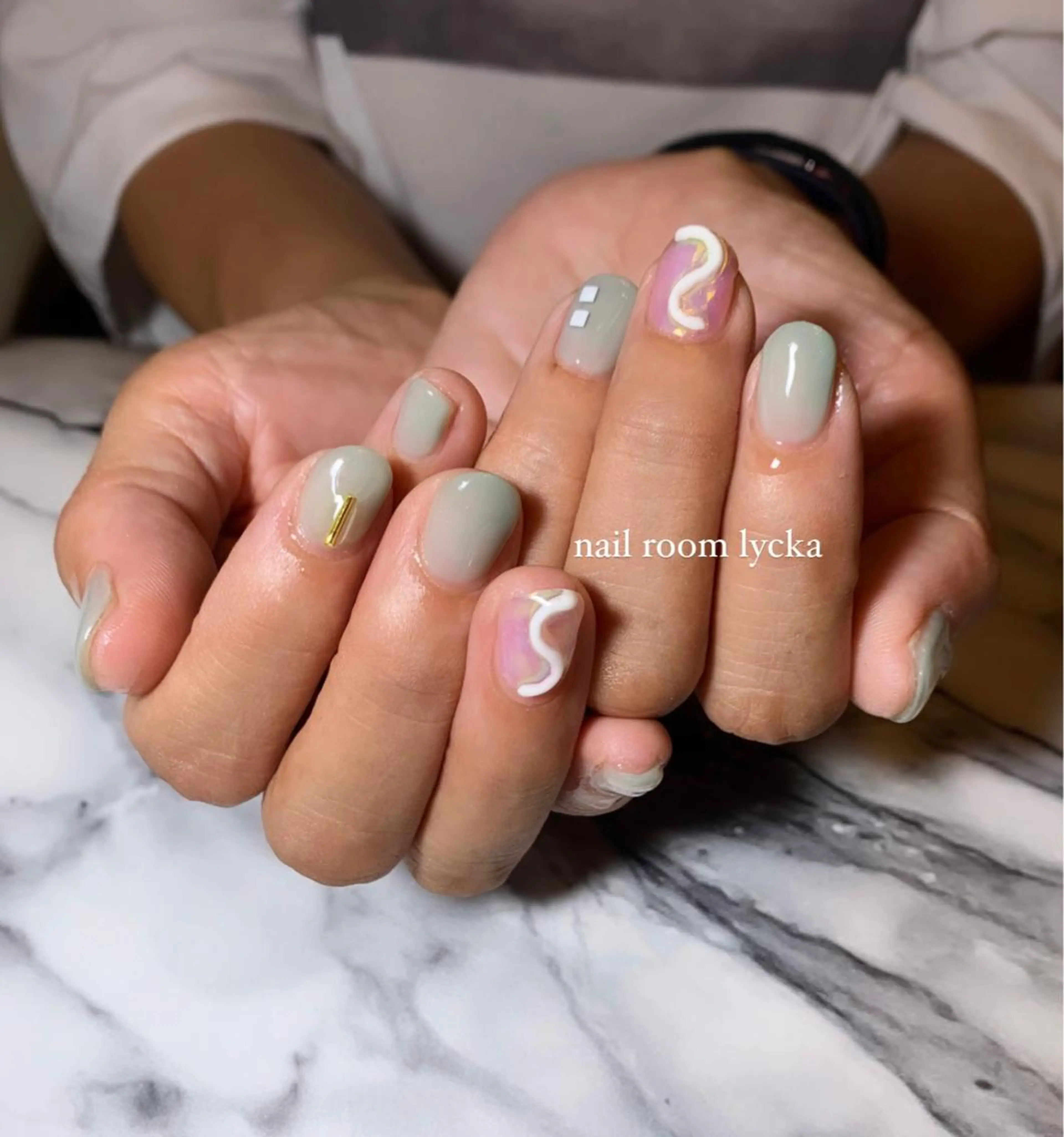 ネイル ﾈｲﾙﾙｰﾑﾘｯｶ 𝐦𝐚𝐲𝐮のネイルデザイン