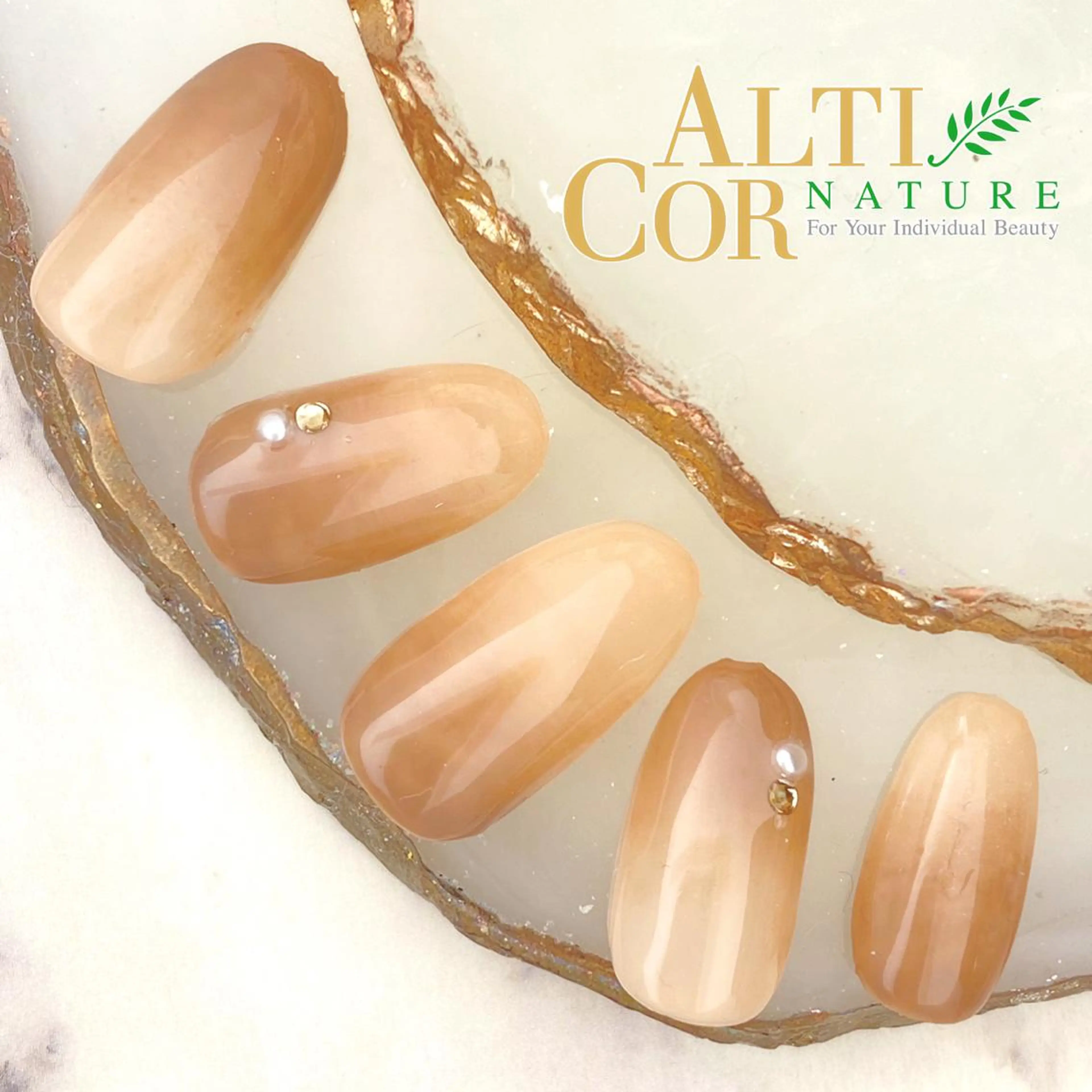 パーマ ChezEspoir 佐藤のネイルデザイン