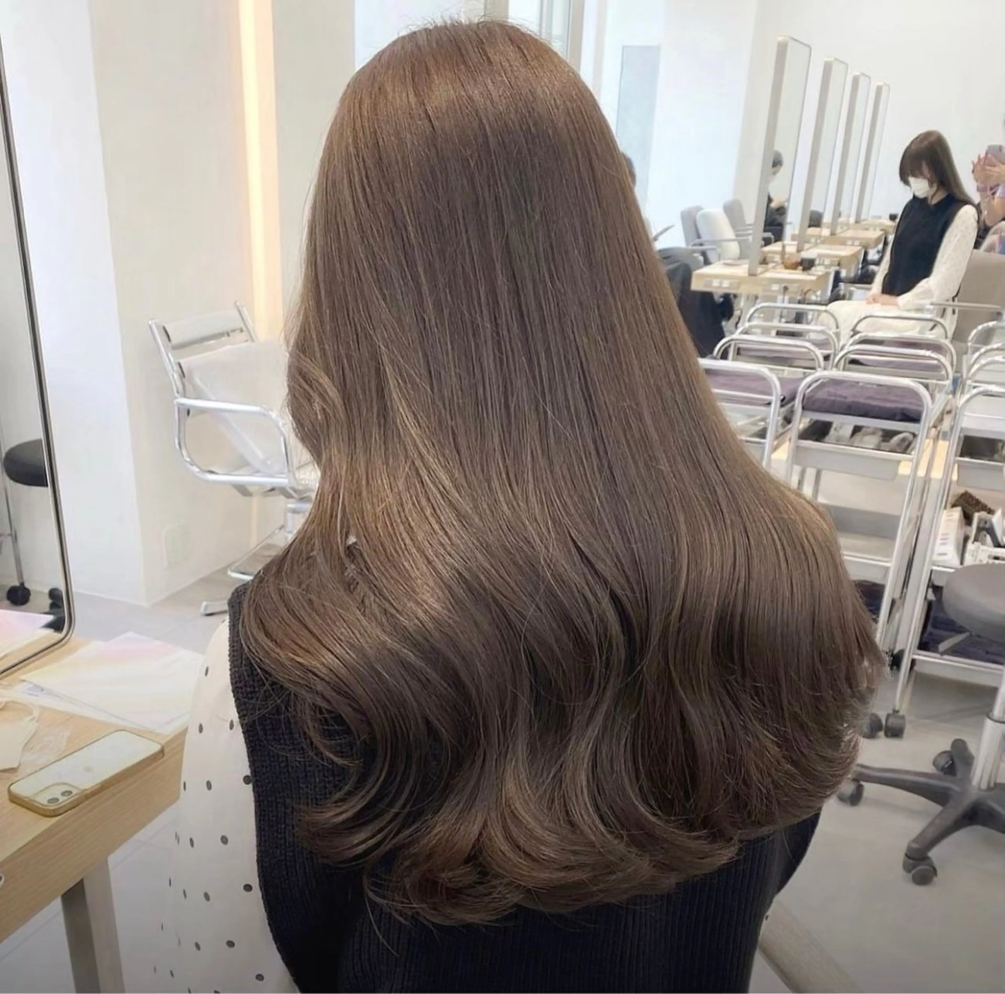 ロング カラー ブラウンカラー ケアカラー ヘアカラー レイヤー/ベージュ/ どますず🌺のヘアスタイル