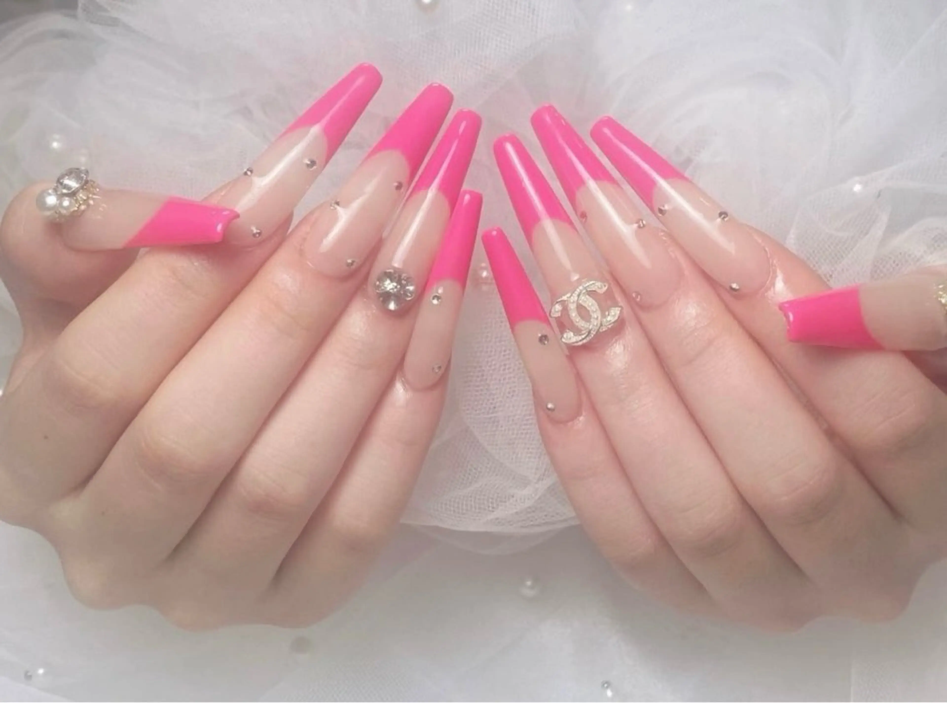 ネイル ボルドー チークネイル フレンチネイル ジェルネイル グラデーション ハンドネイル ╹◡╹Mimoミモ Eye&Nailのマツエク・マツパデザイン