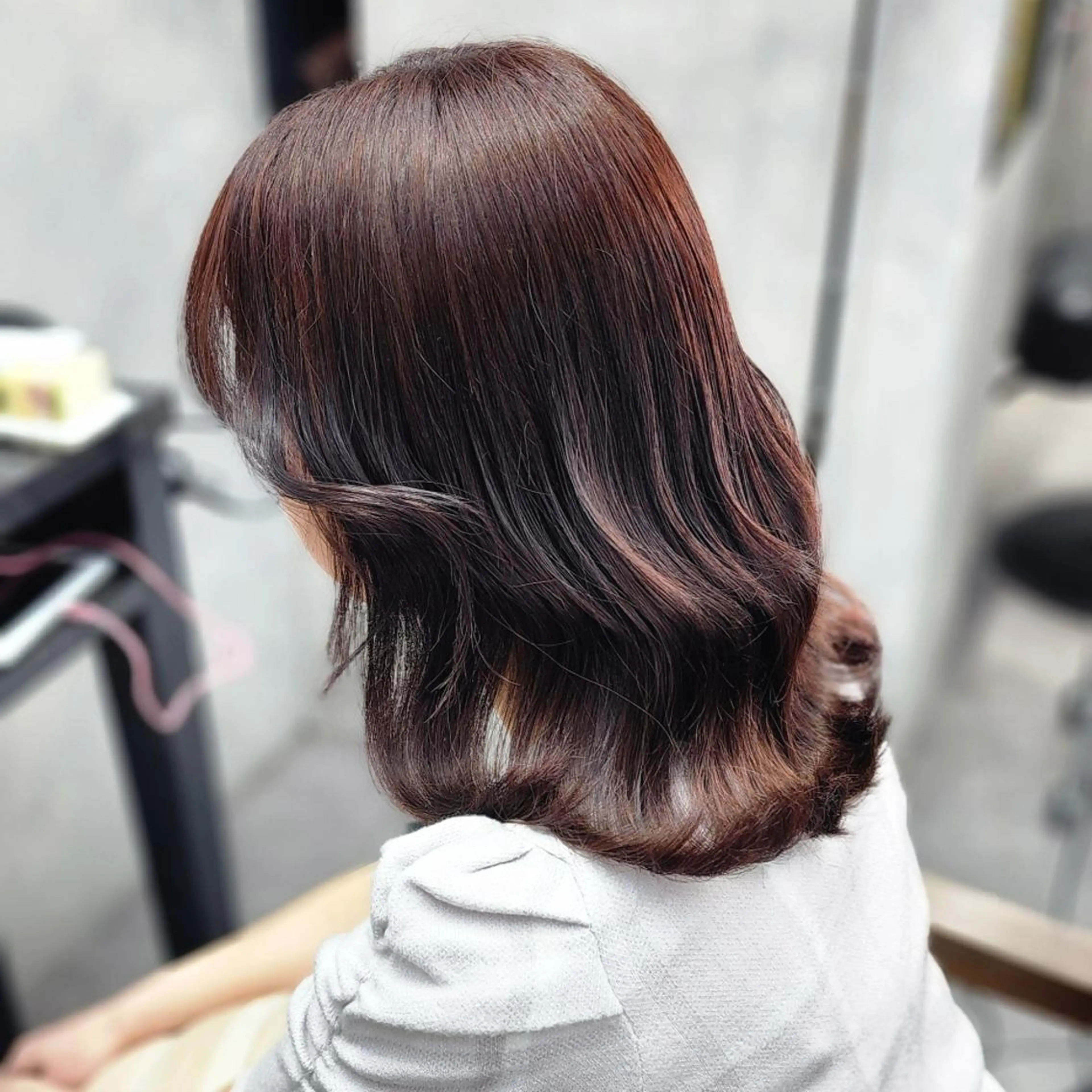 ミディアム カラー アッシュ 黒髪 ブリーチ ブルーカラー ブルーアッシュ 大人の髪質改善 💎夏のヘアスタイル