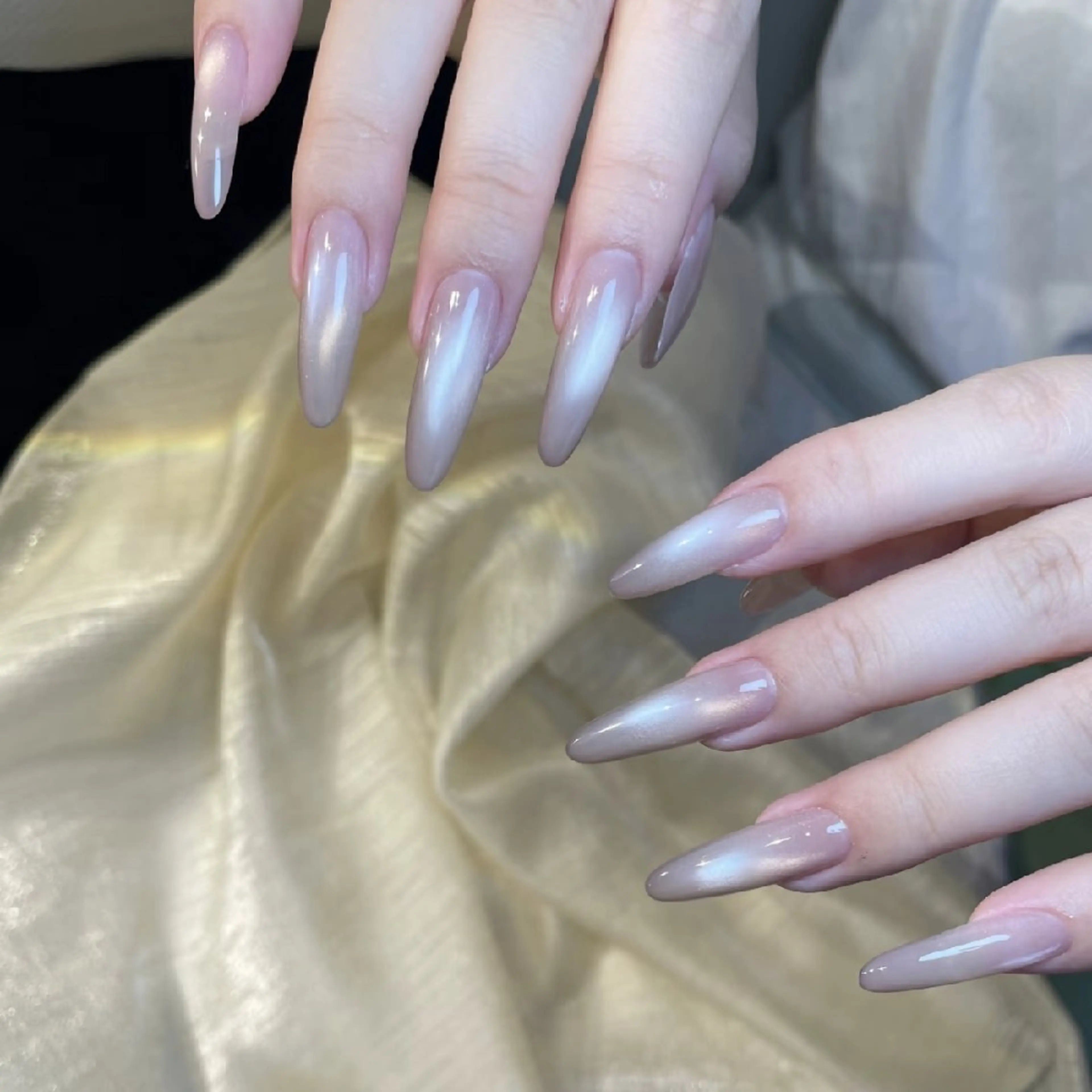 ネイル フレンチネイル ジェルネイル マグネットネイル マグネットフレンチ ニュアンスネイル Lumière Nail 新大久保のネイルデザイン
