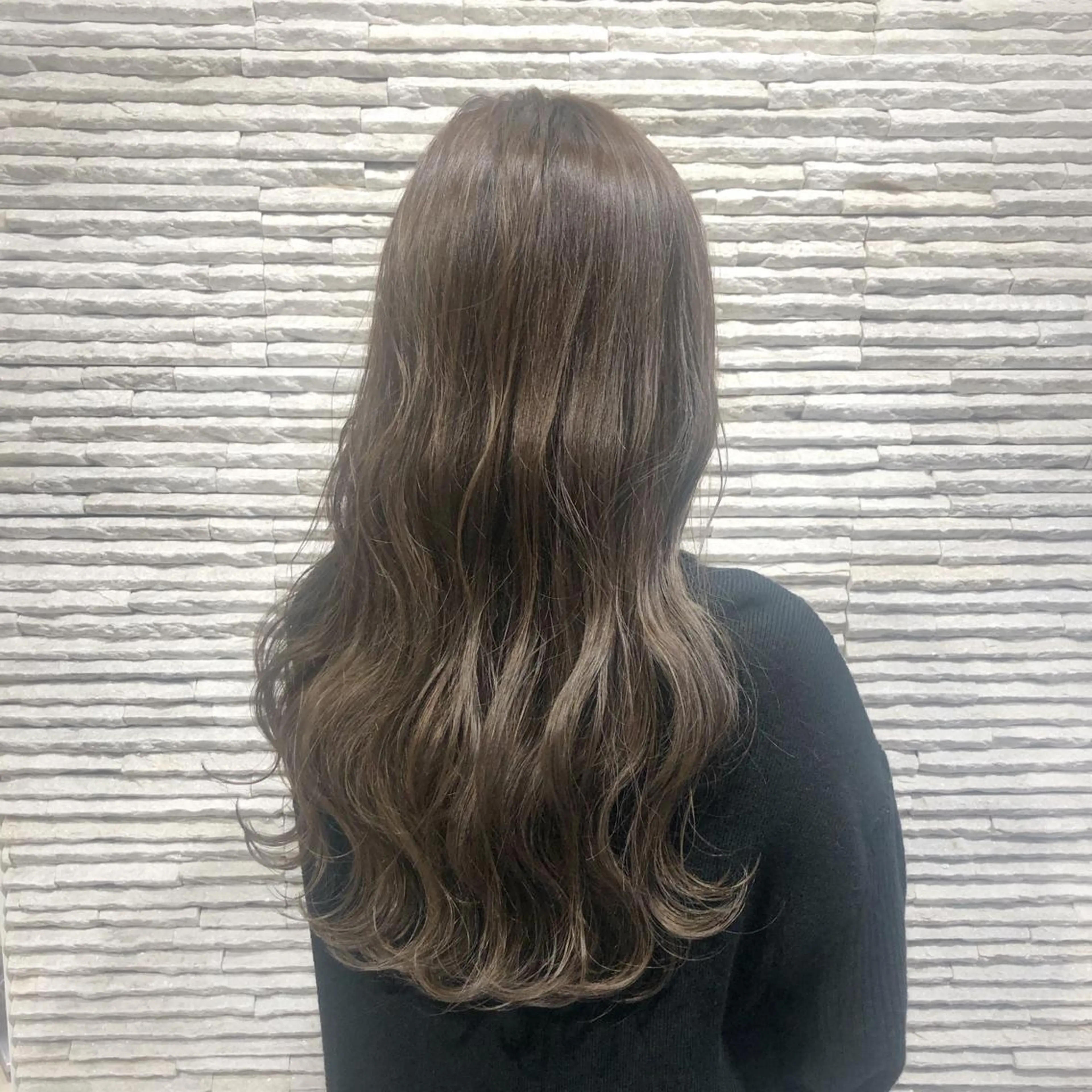 ロング カラー メッシュ ヘアカラー トリートメント 嶋田 ゆきのヘアスタイル