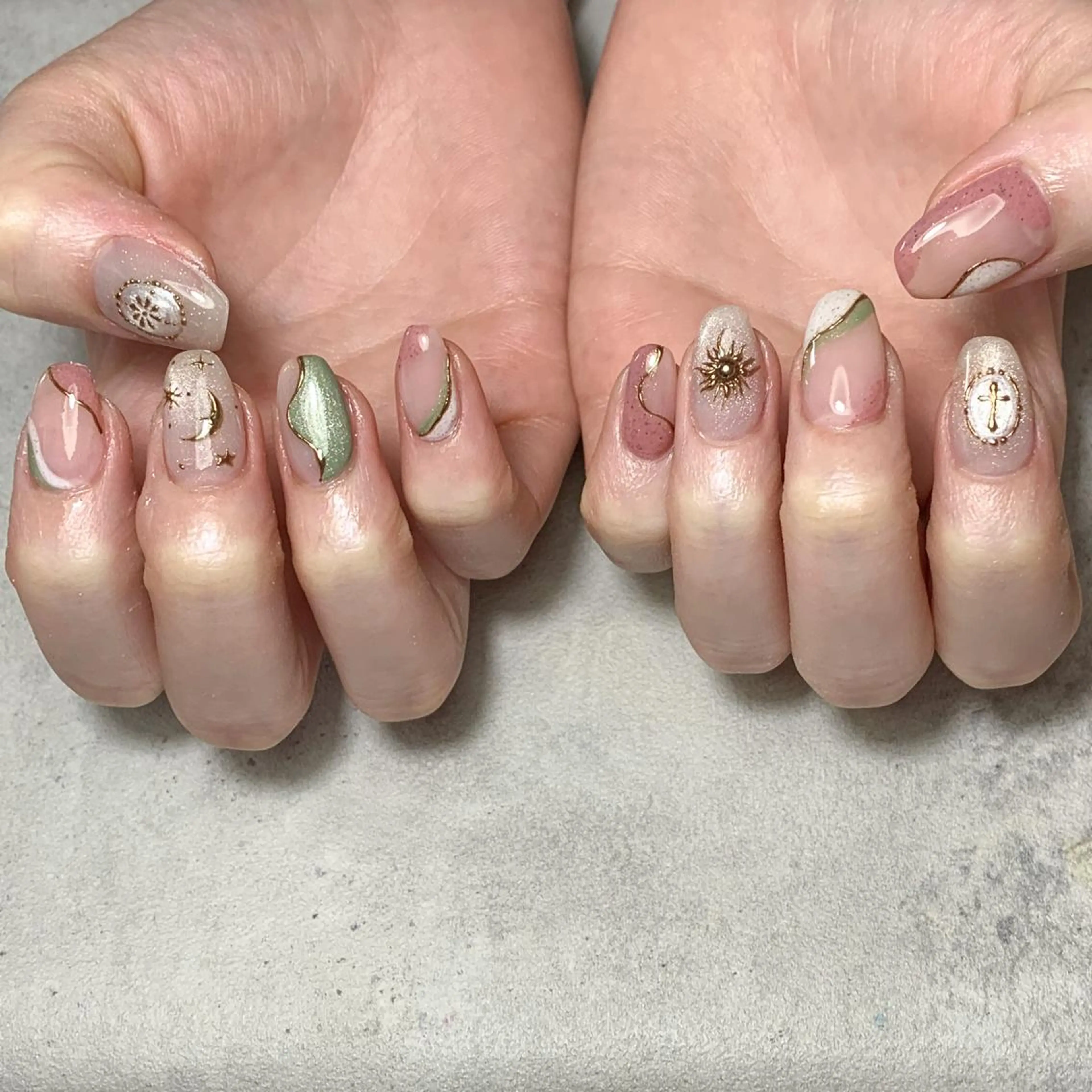 ネイル ハンドネイル FIORITURA aiのネイルデザイン