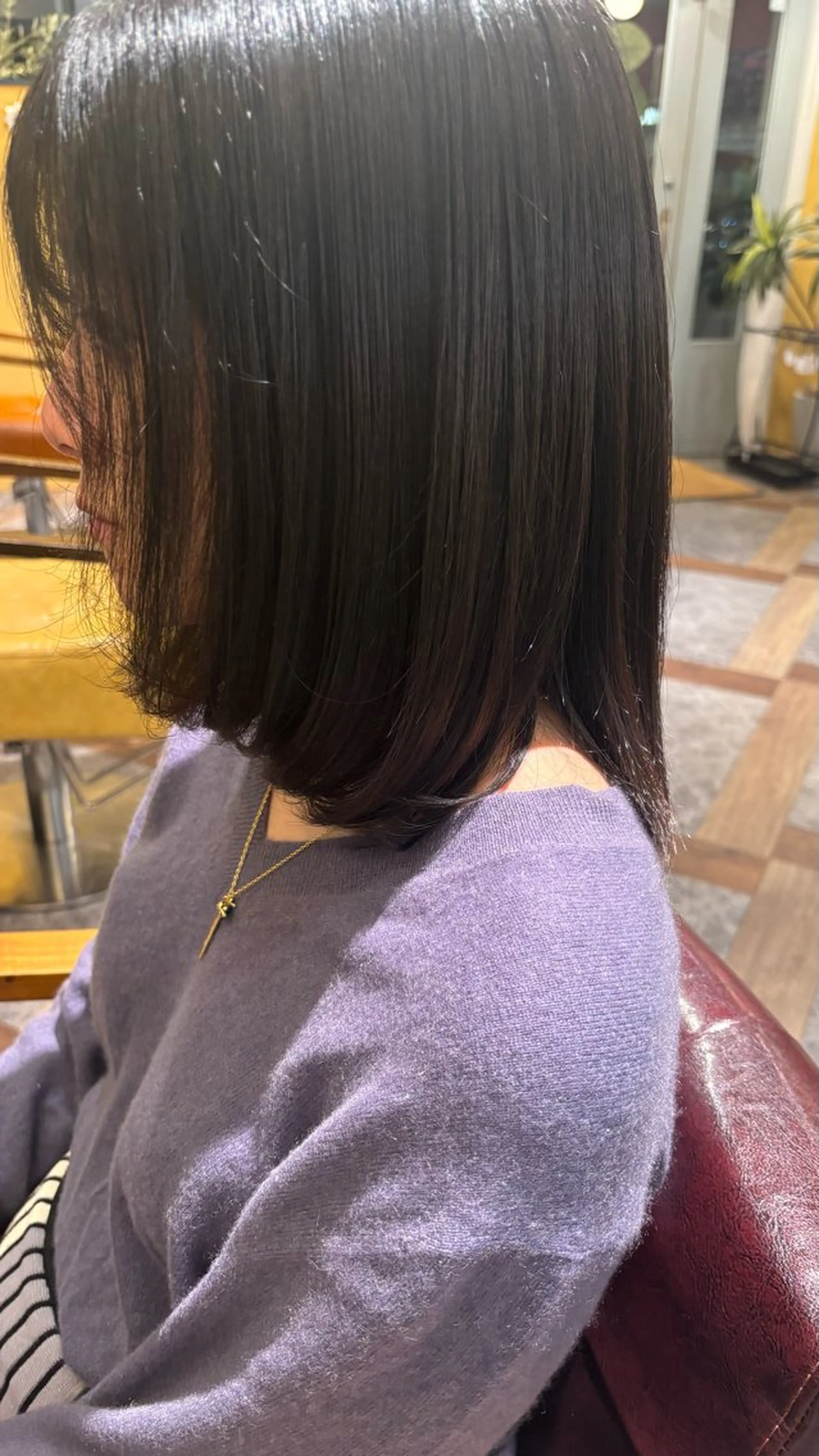 ミディアム 平出 千尋のヘアスタイル