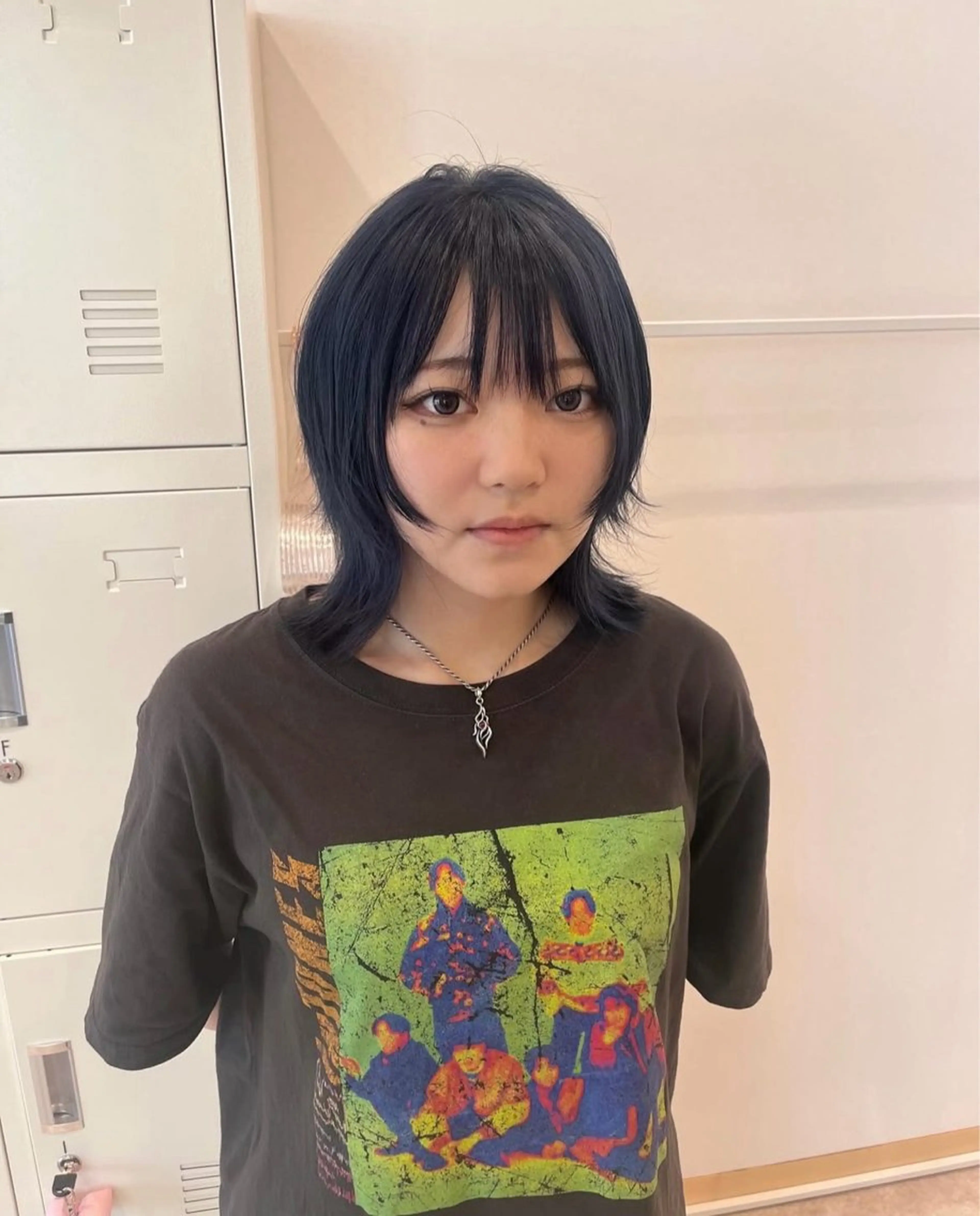 ショート カラー ブルーカラー ウルフカット カット ヘアカラー トリートメント 望愛/レイヤー/ハイ トーン/デザインのヘアスタイル