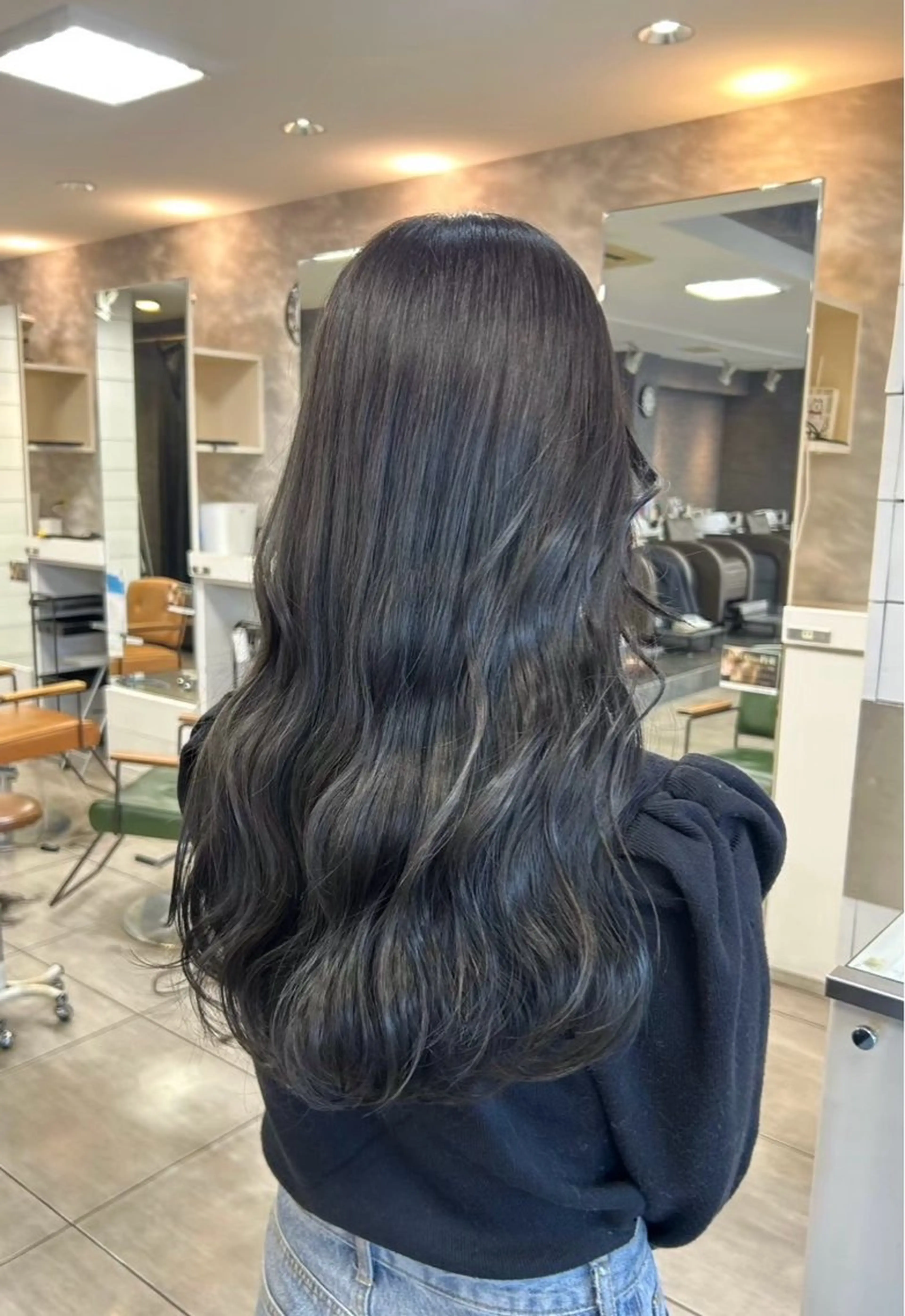 カラー ハイトーンカラー✨ 慶田玲和のヘアスタイル