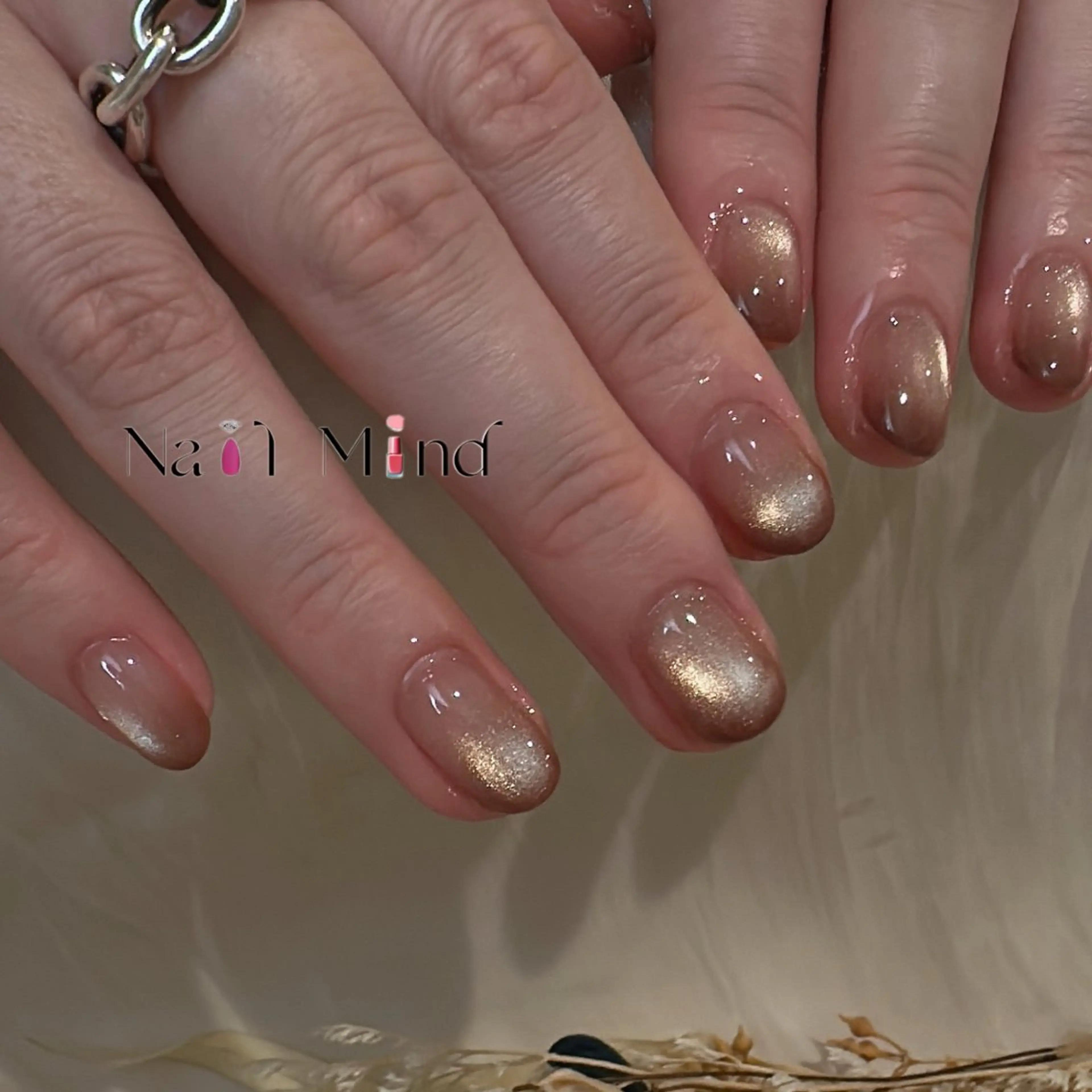 ネイル ジェルネイル グラデーション マグネットネイル ワンカラーネイル パラジェル ハンドネイル Nail Mind (NaONail）のネイルデザイン