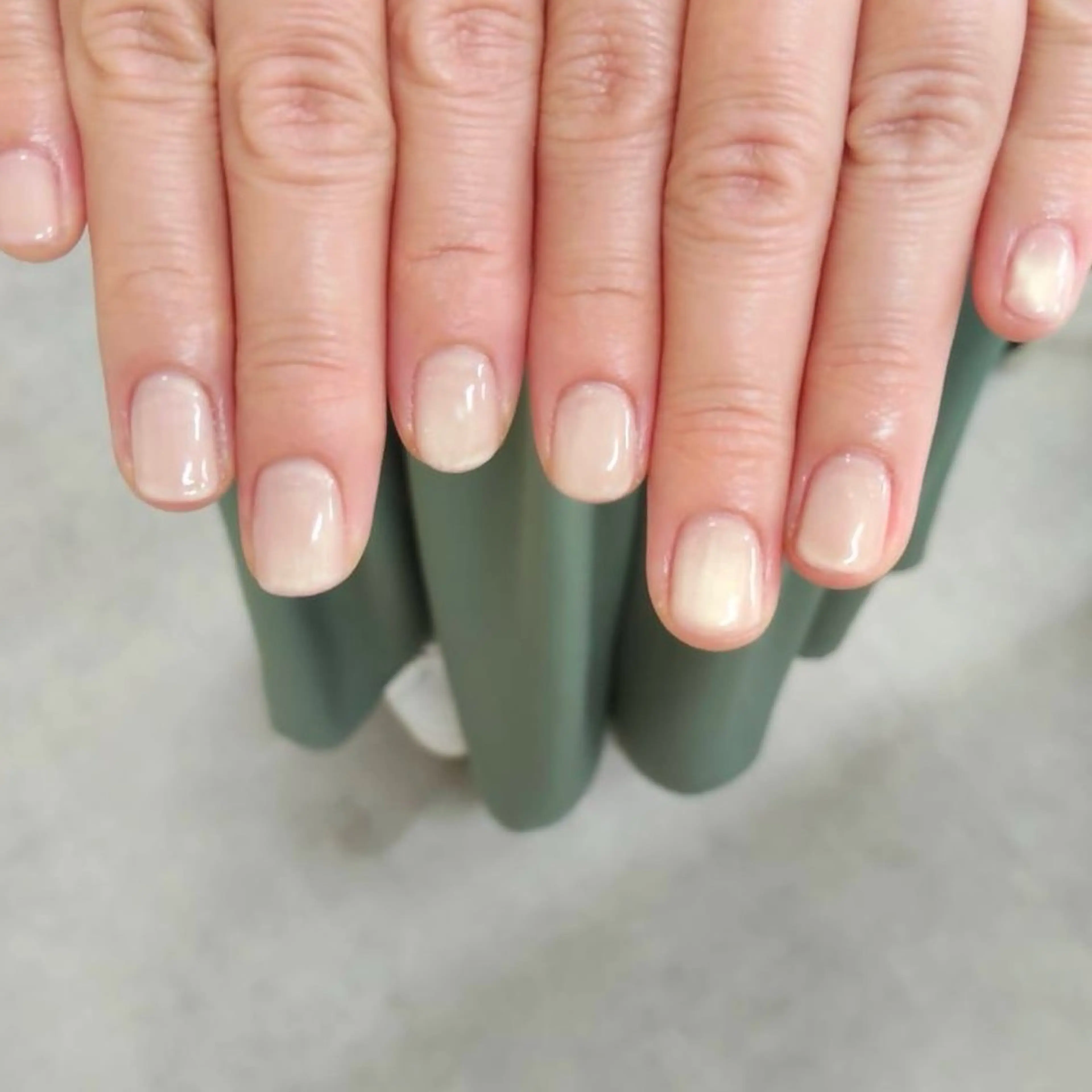 ネイル マグネットネイル ワンカラーネイル ハンドネイル eme_ Mayukaのネイルデザイン