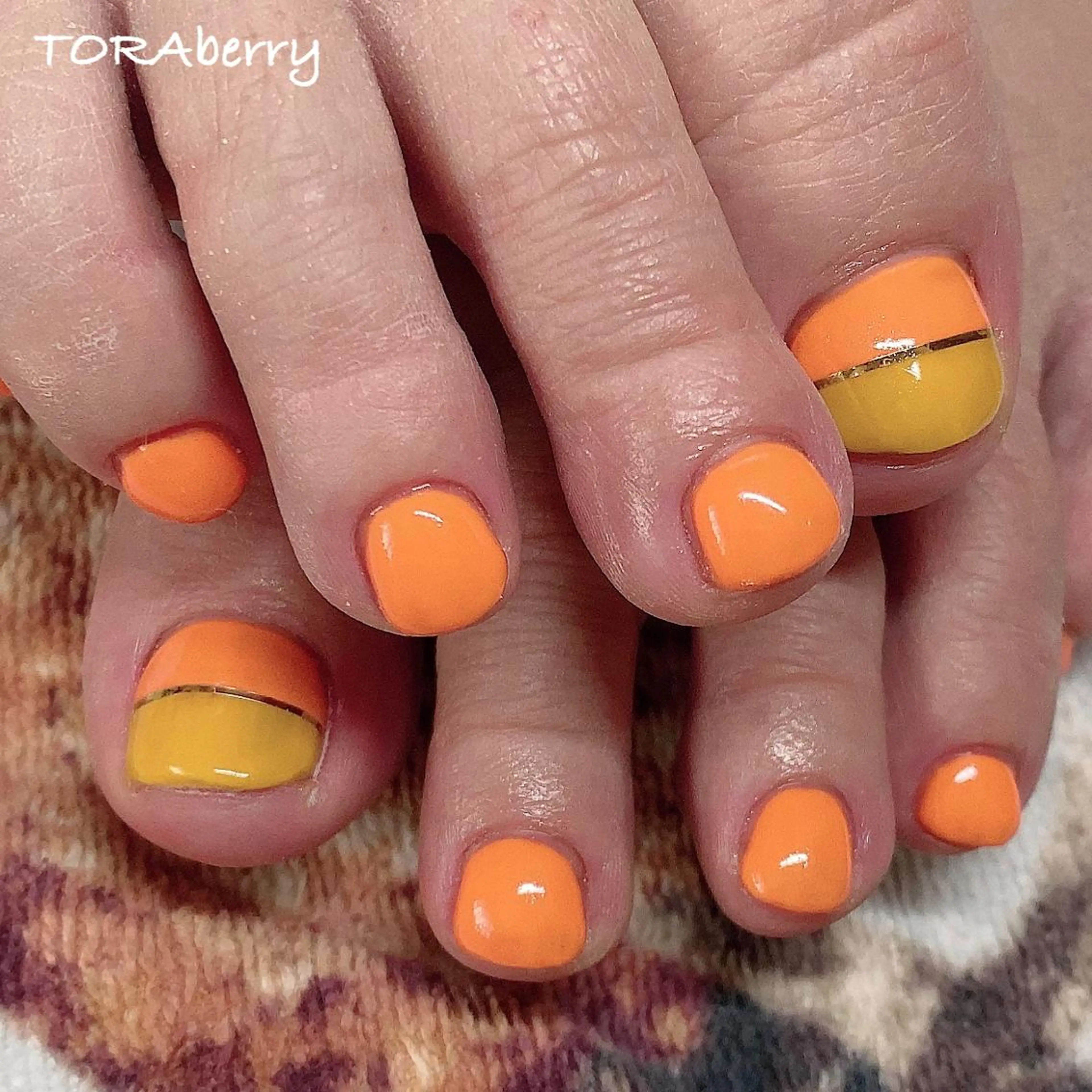 ネイル オレンジ フットネイル ネイリスト なつみのネイルデザイン