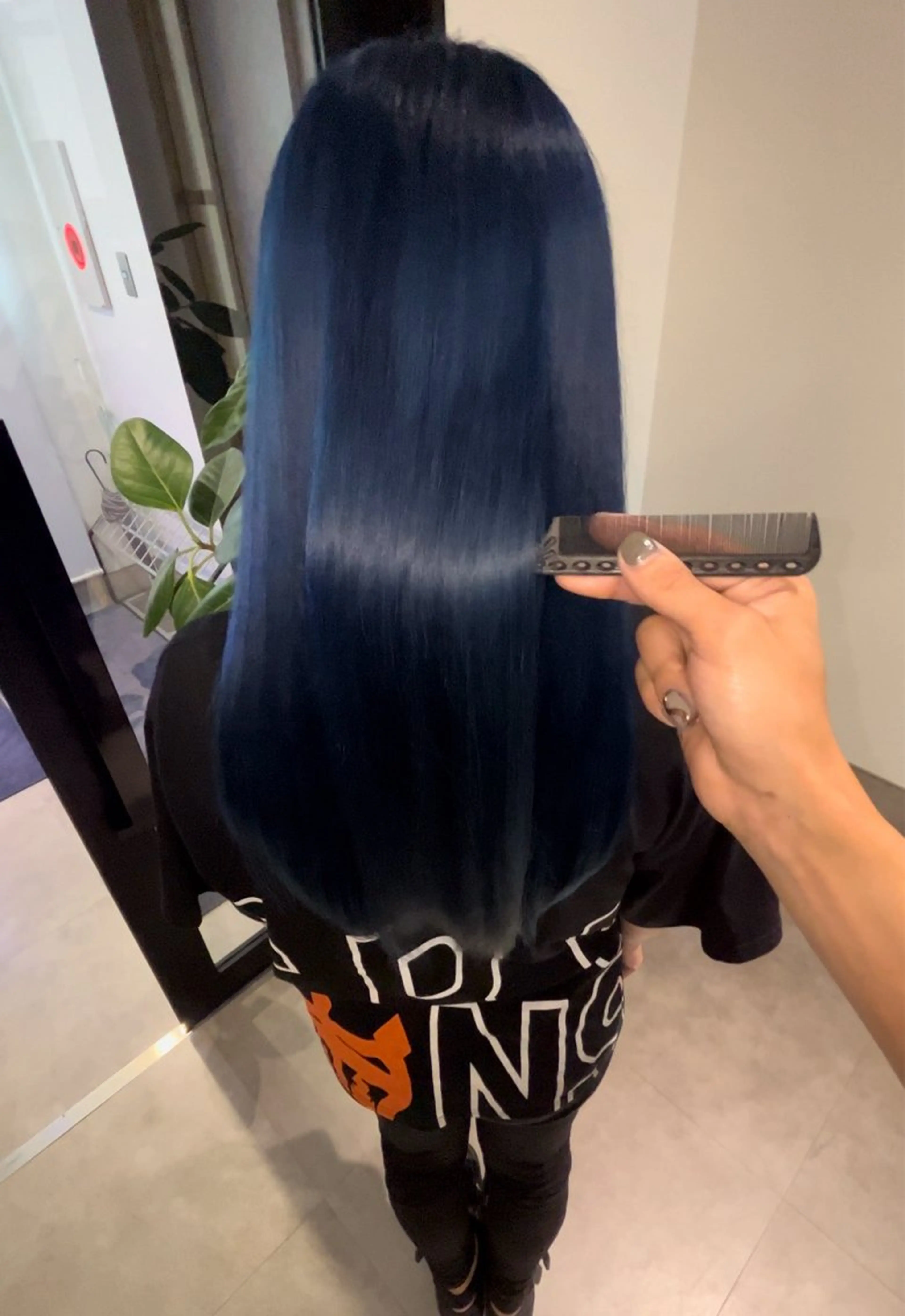 ミディアム ブリーチ矯正💐 ミルクティー💐ナオのヘアスタイル