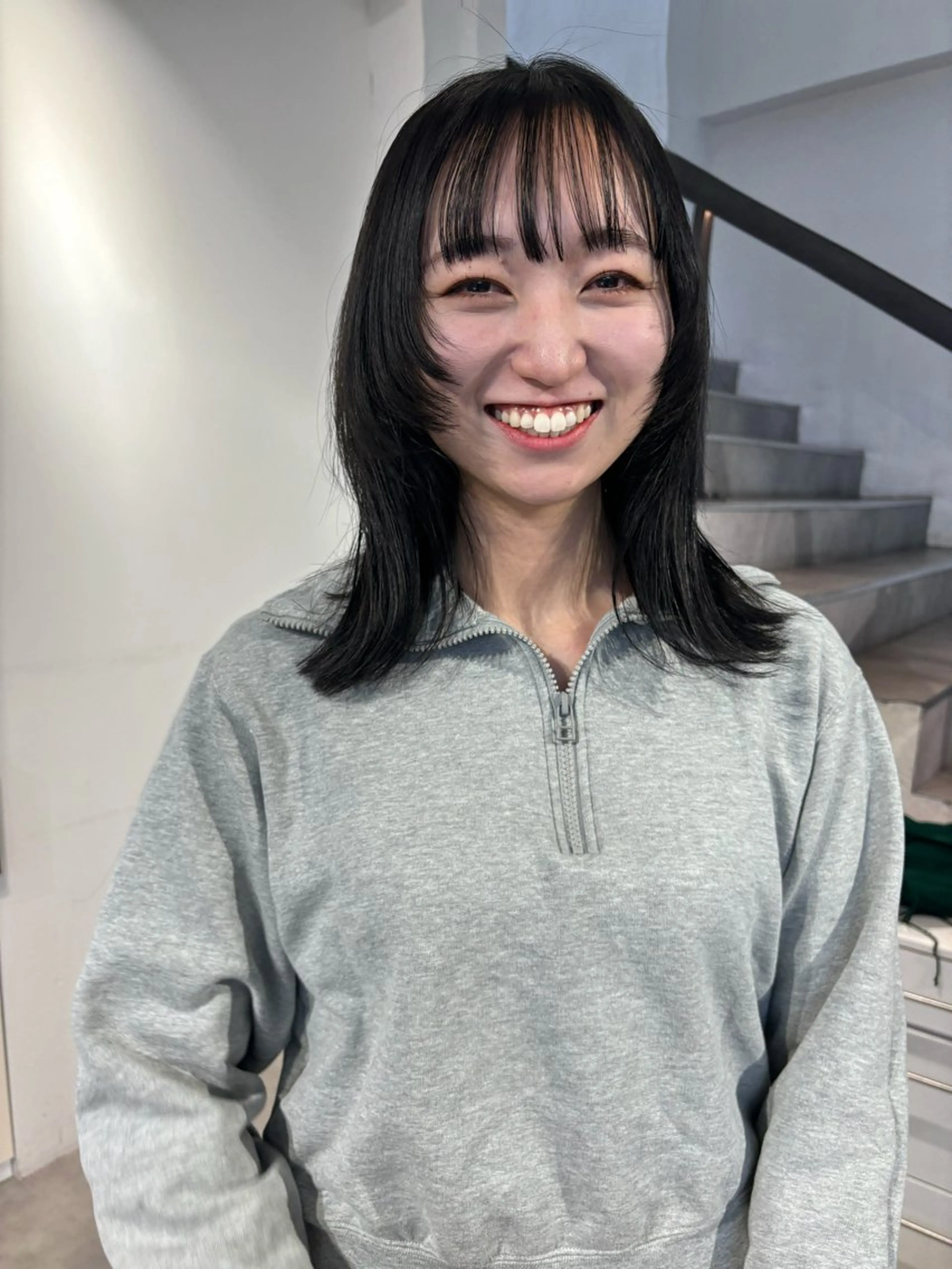 セミロング カラー 顔周りカット ウルフカット Kureha/ネイル トレンドヘアのネイルデザイン