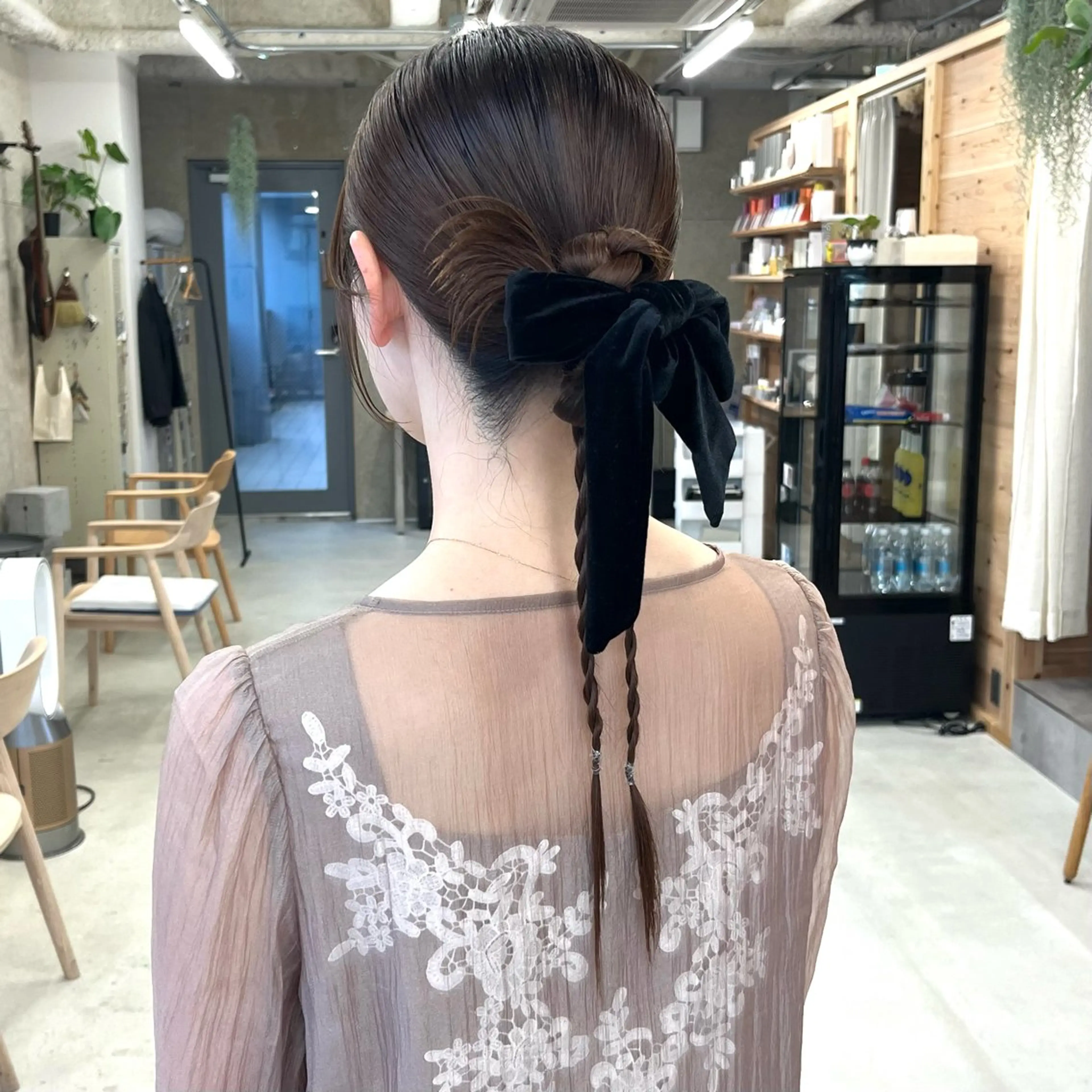 セミロング ヘアアレンジ ヘアセット SiLO yuri andoのヘアスタイル