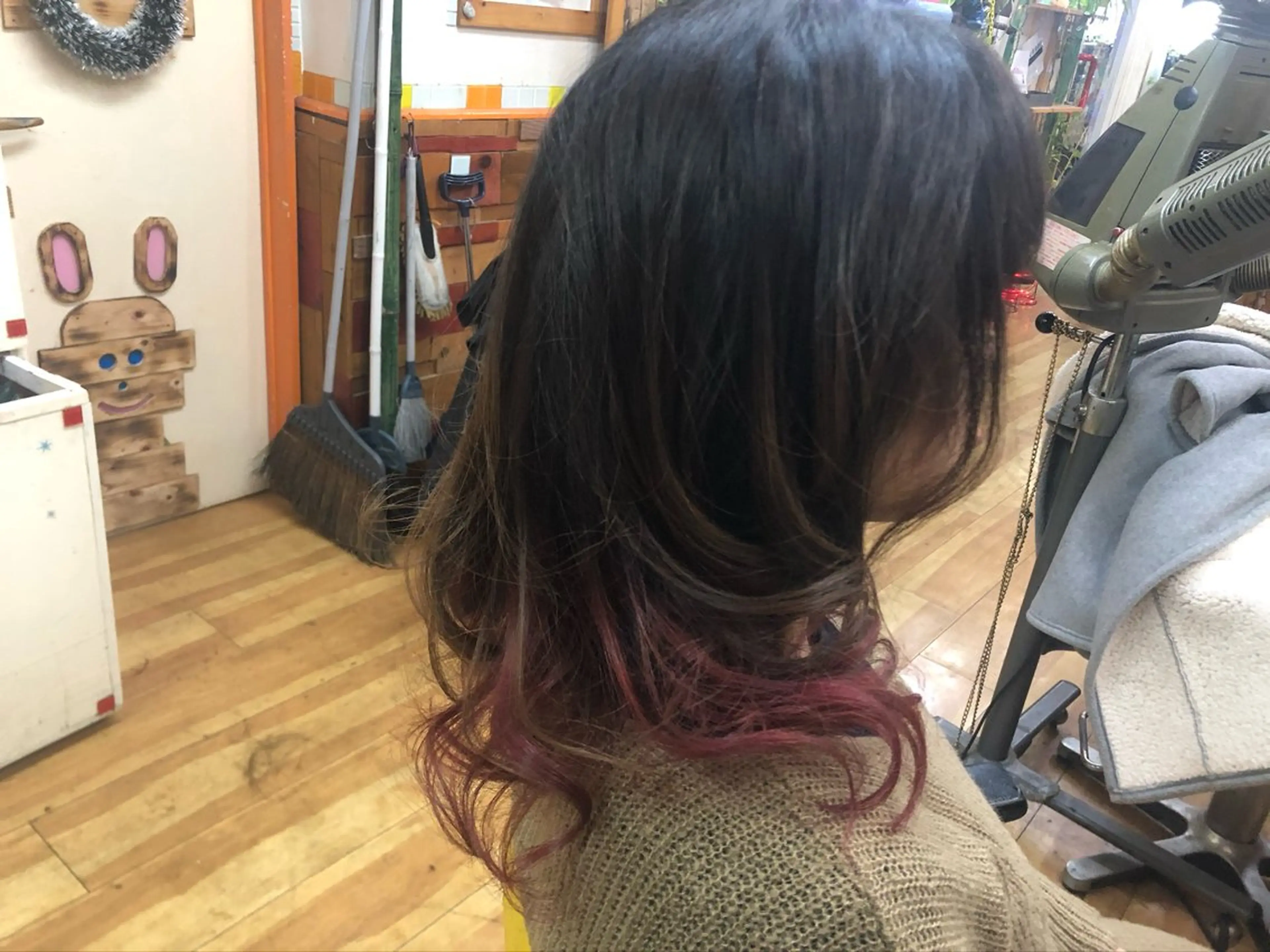 😍ナチュラルインナーカラー＋カラー＋簡単ブロー🥰 透明感を重視したオリジナルカラーです。木曜このメニュー10%🈹引の写真