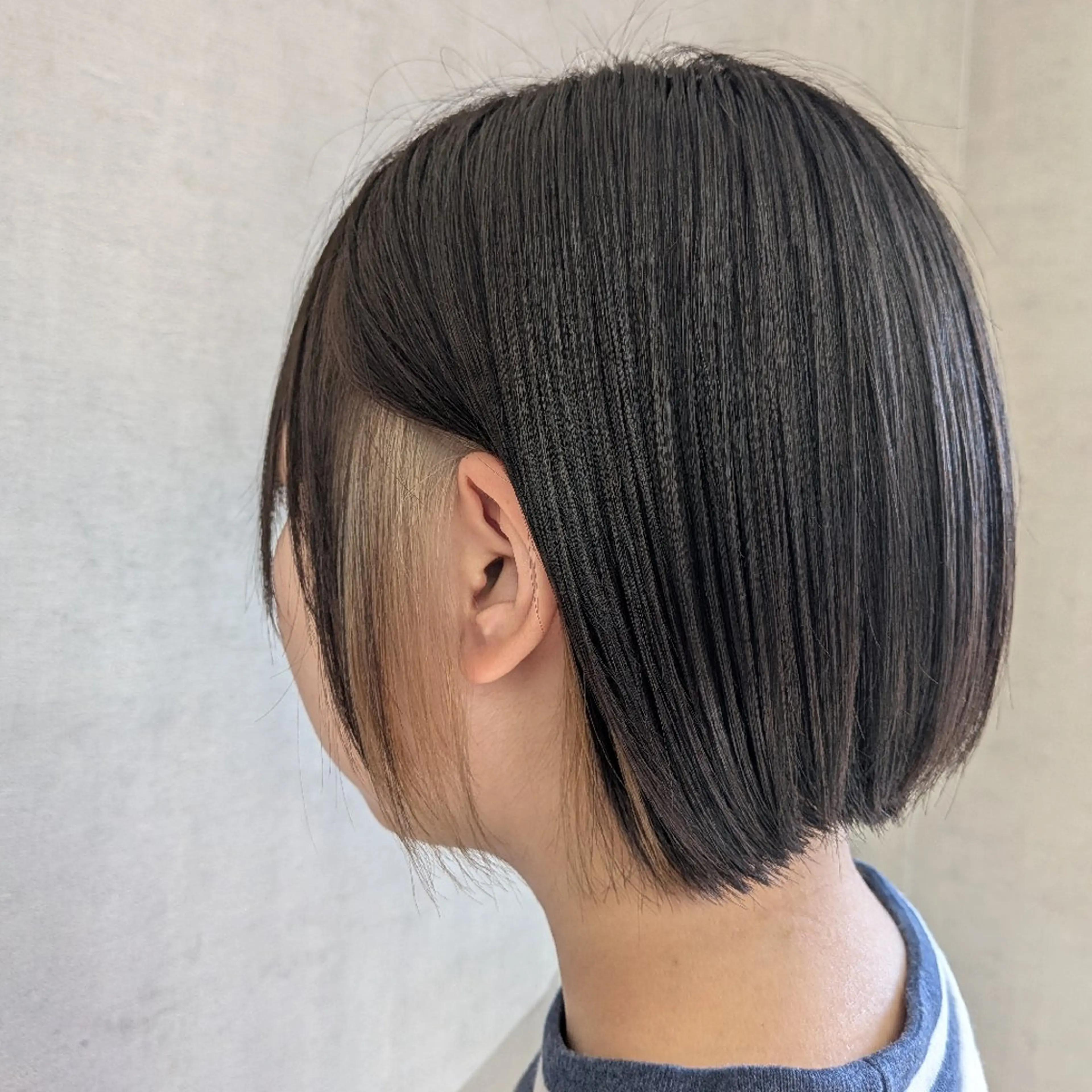 ショート カラー 小林 梨香のヘアスタイル