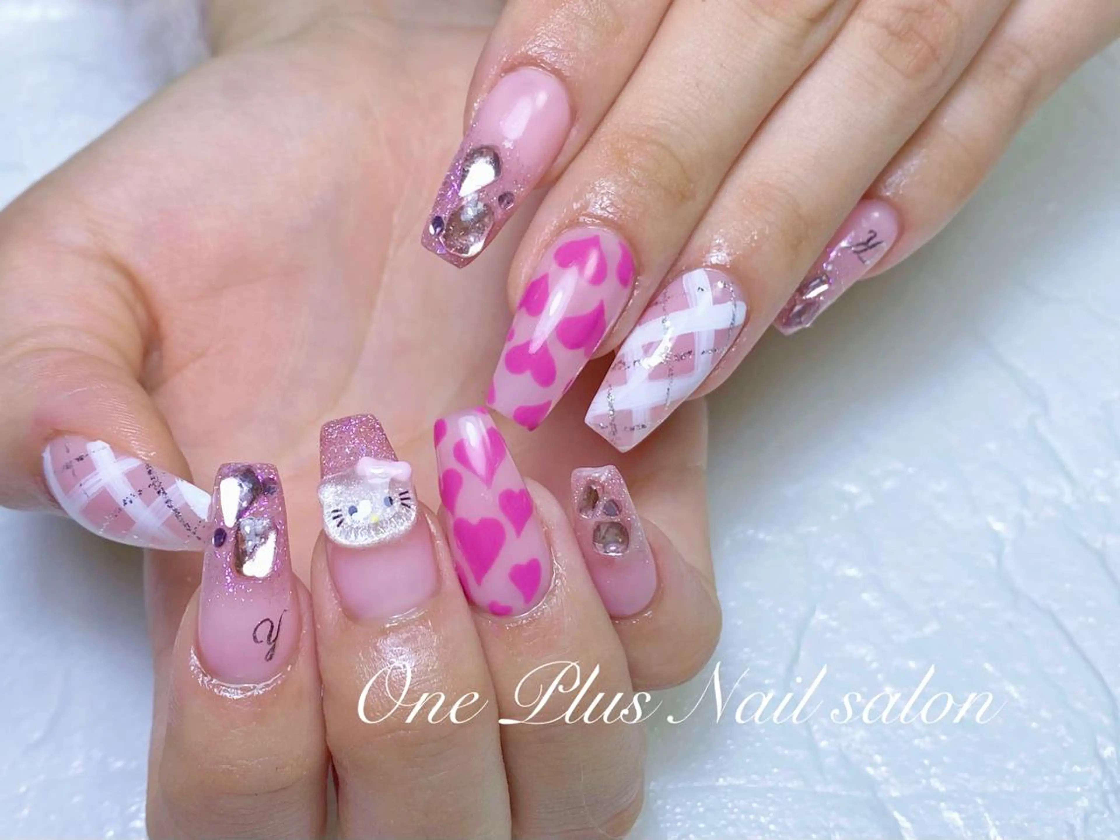 ネイル One Plus Nail Salonのネイルデザイン