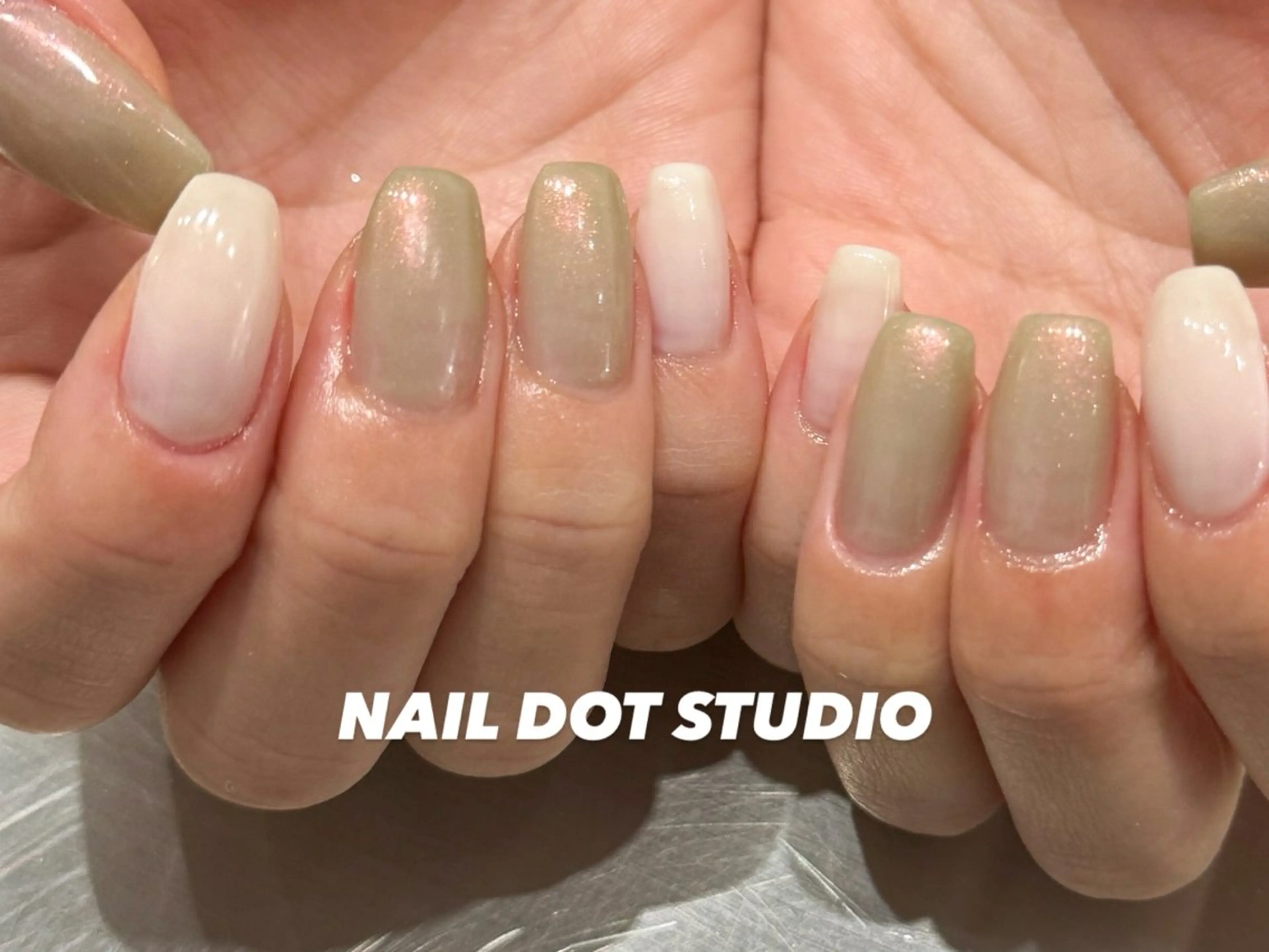 ネイル ハンドネイル NAILDOTSTU DIO SEINAのネイルデザイン